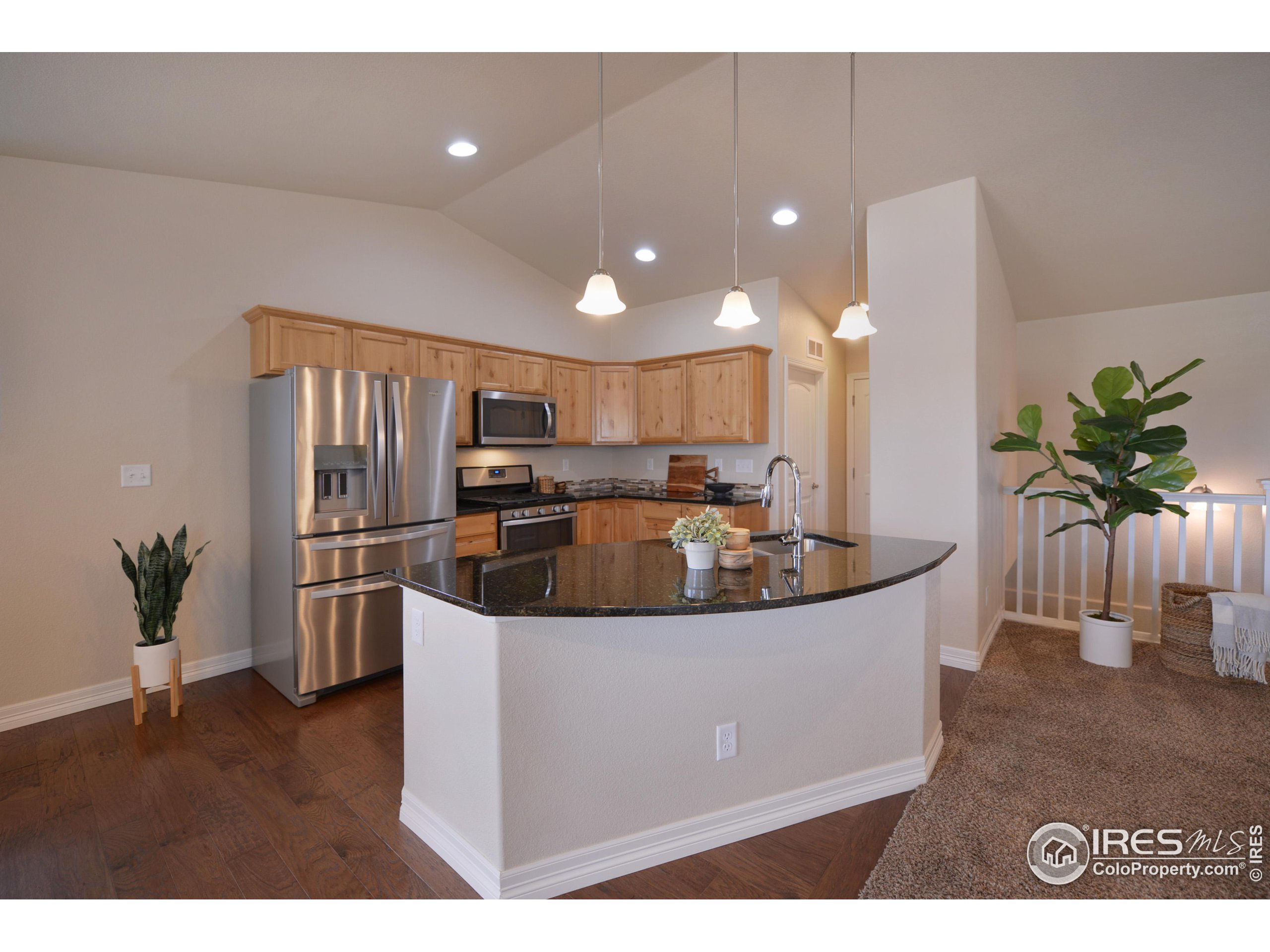 Photo 9 of 40 of 3431 Oberon Dr house