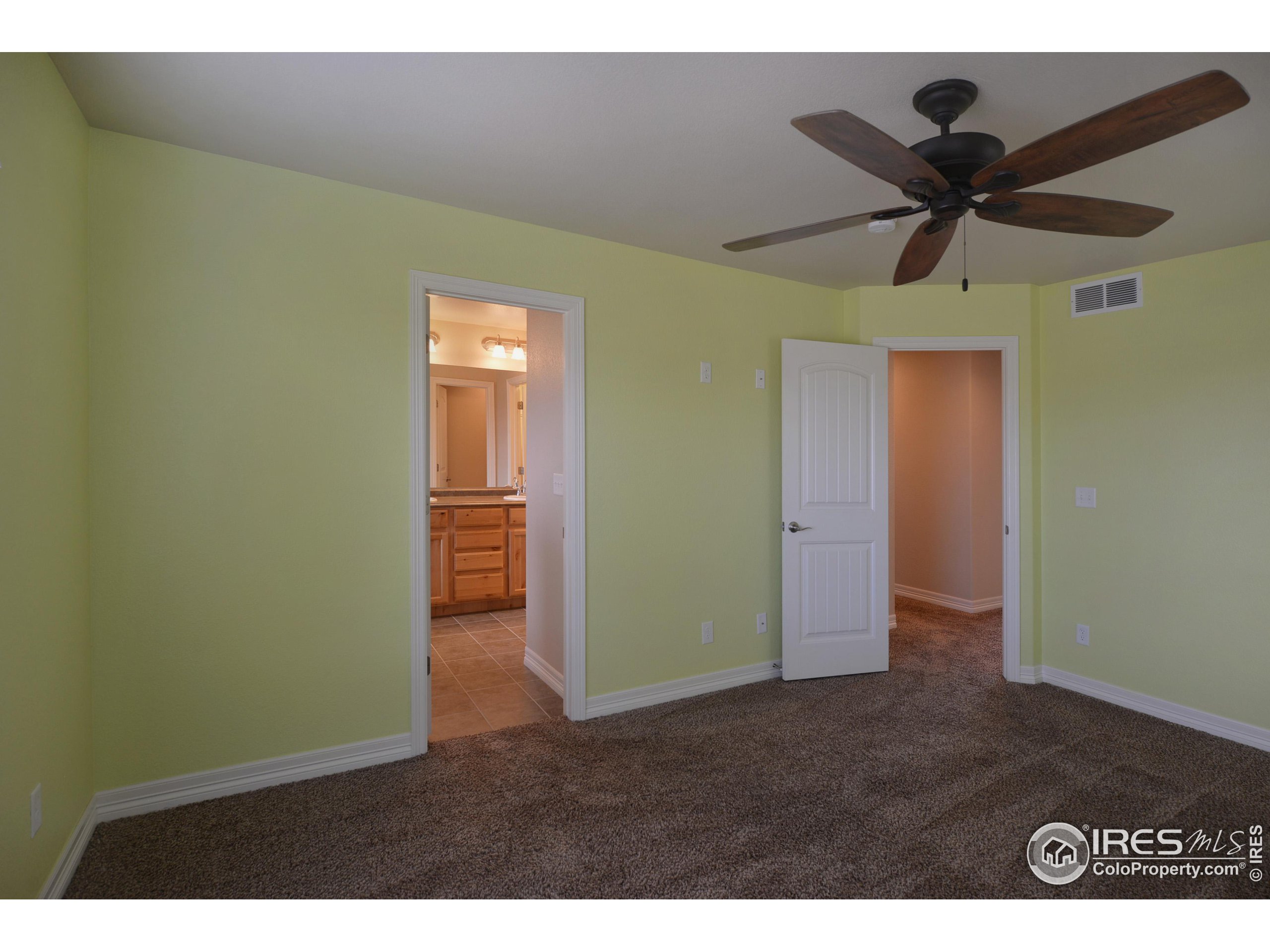 Photo 15 of 40 of 3431 Oberon Dr house