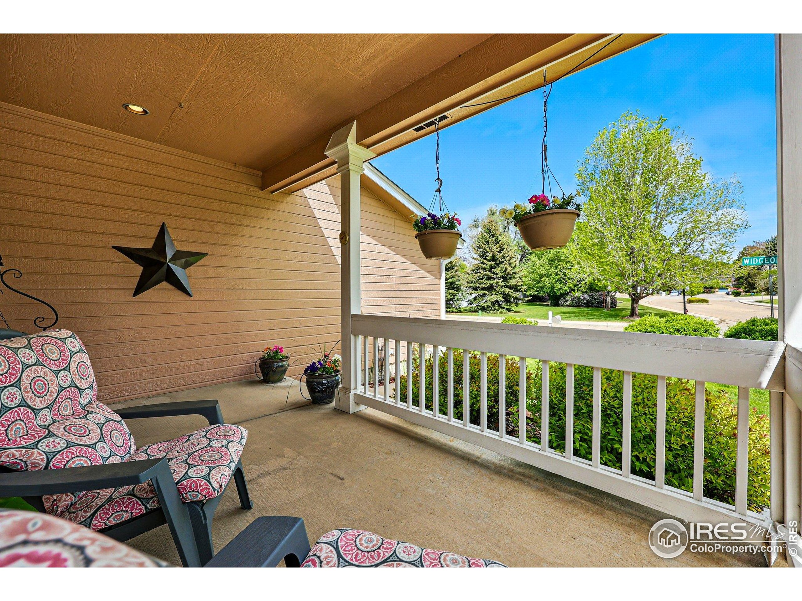 301 Widgeon Ln