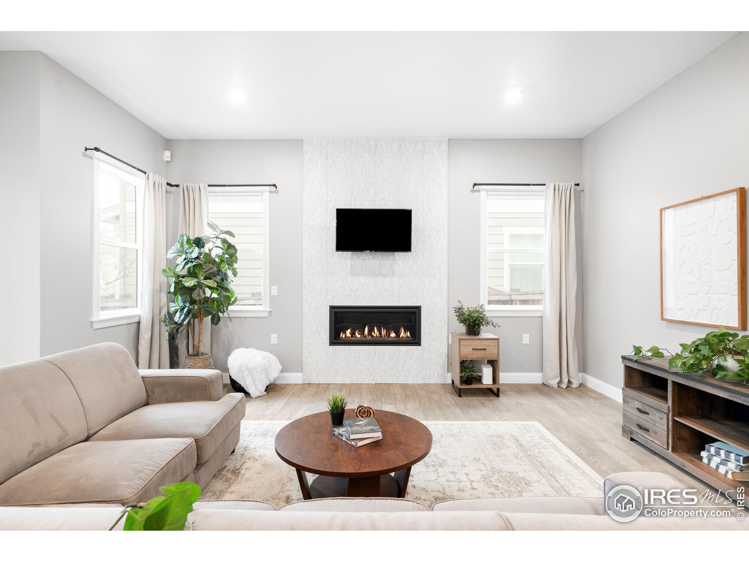 408 S 2nd Ave