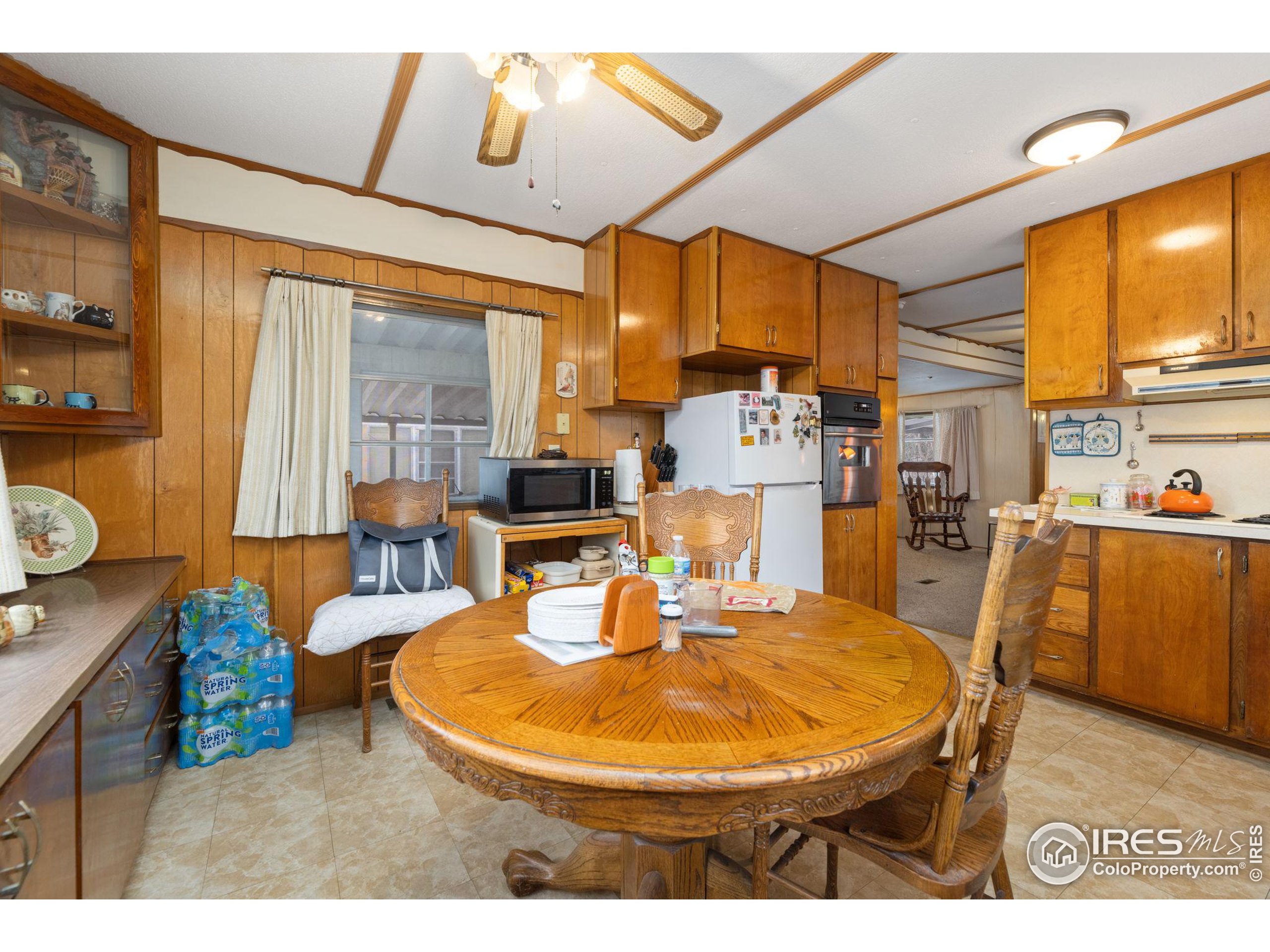 951 W 17th Ave 61