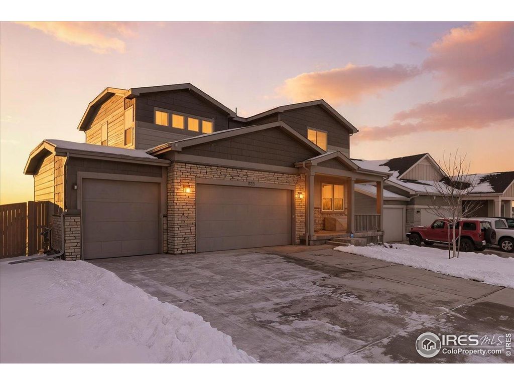 Photo of 632 Crestone St, Johnstown, CO 80534 (MLS # 1048185)