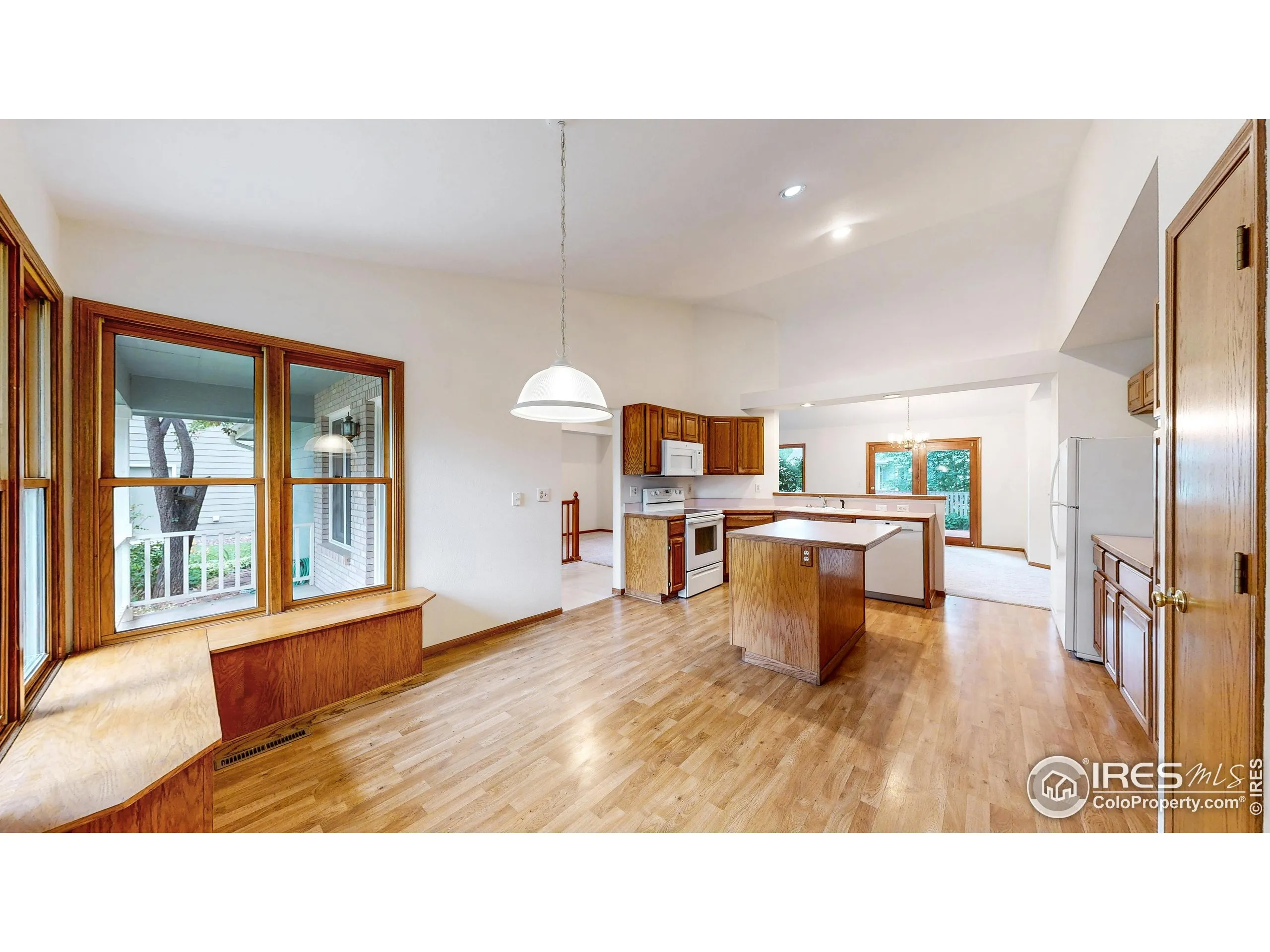 Fort Collins, Colorado 80525, United States, 4 Bedrooms Bedrooms, ,3 BathroomsBathrooms,Residential,Coming Soon,176025