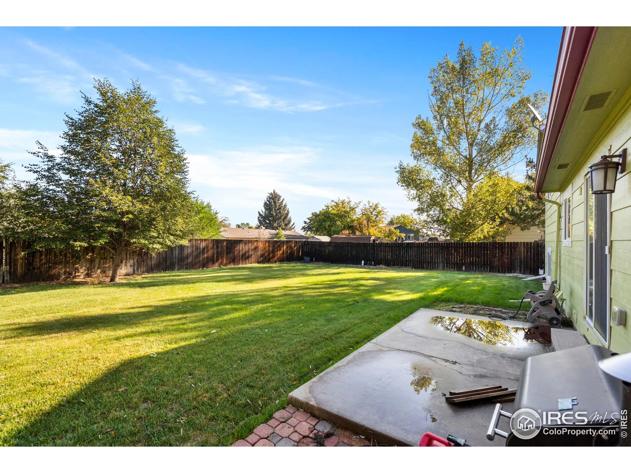 Loveland, Colorado 80537, United States, 3 Bedrooms Bedrooms, ,2 BathroomsBathrooms,Residential,Pending,216880