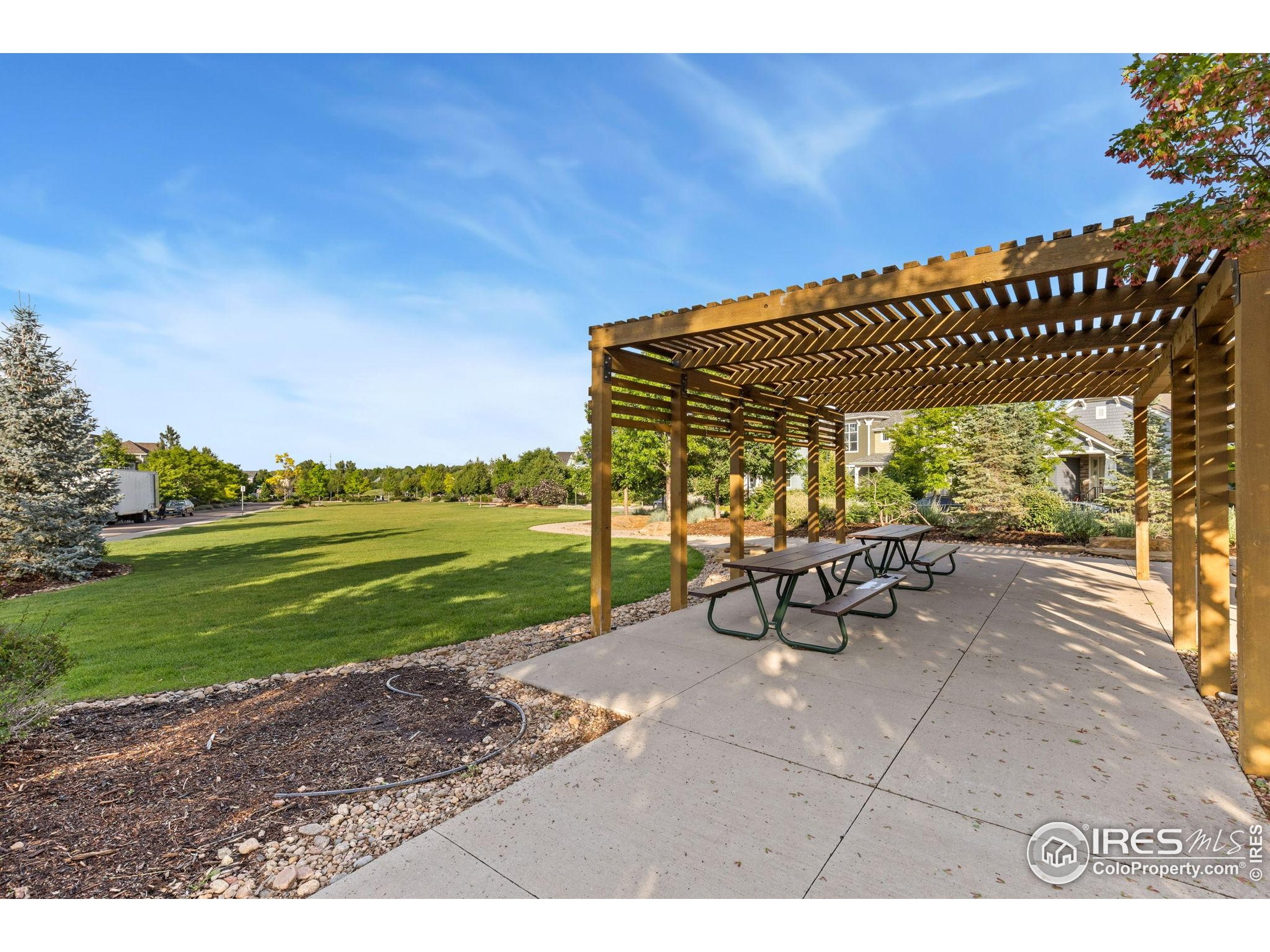 2856 Shadow Lake Rd