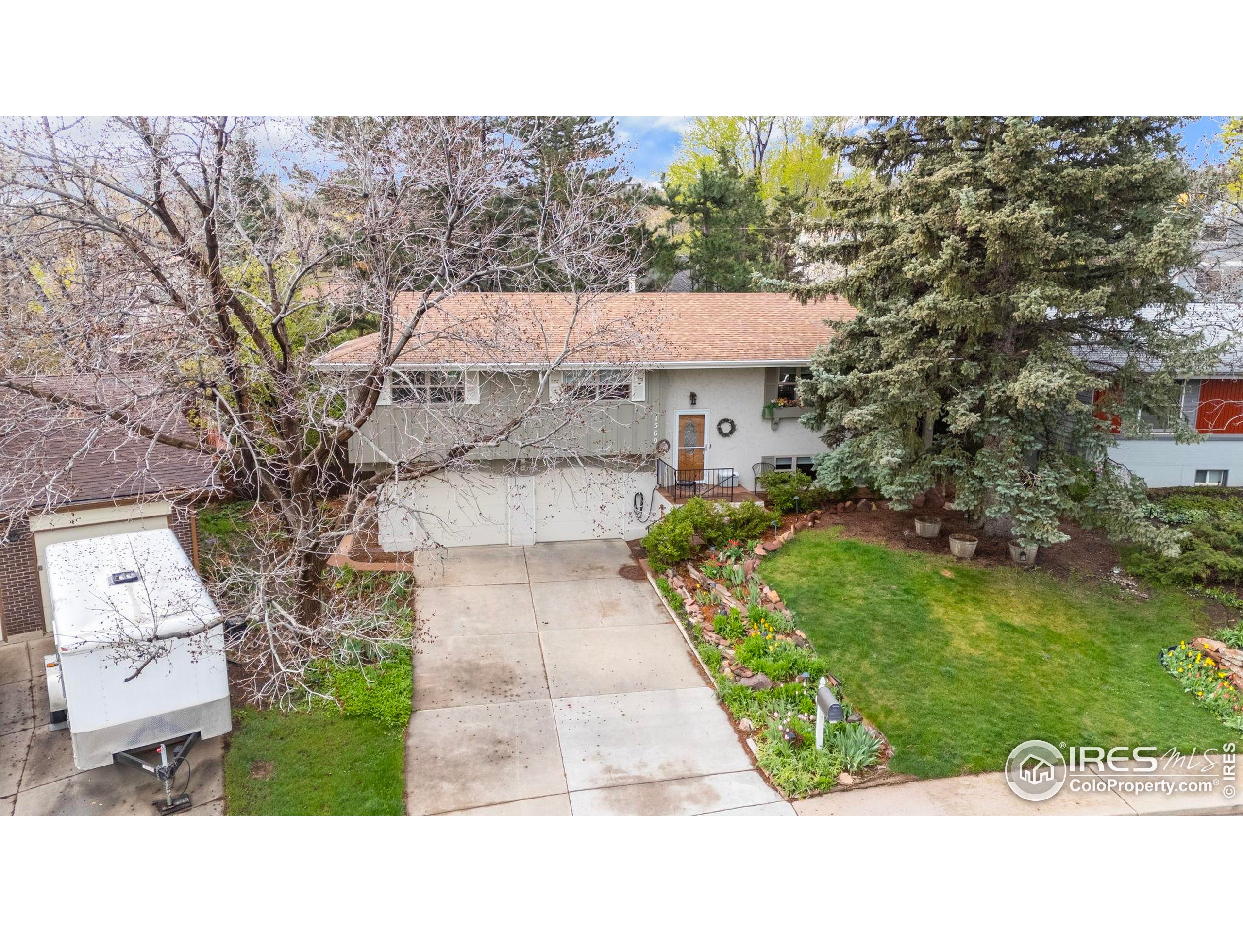 1560 Findlay Way