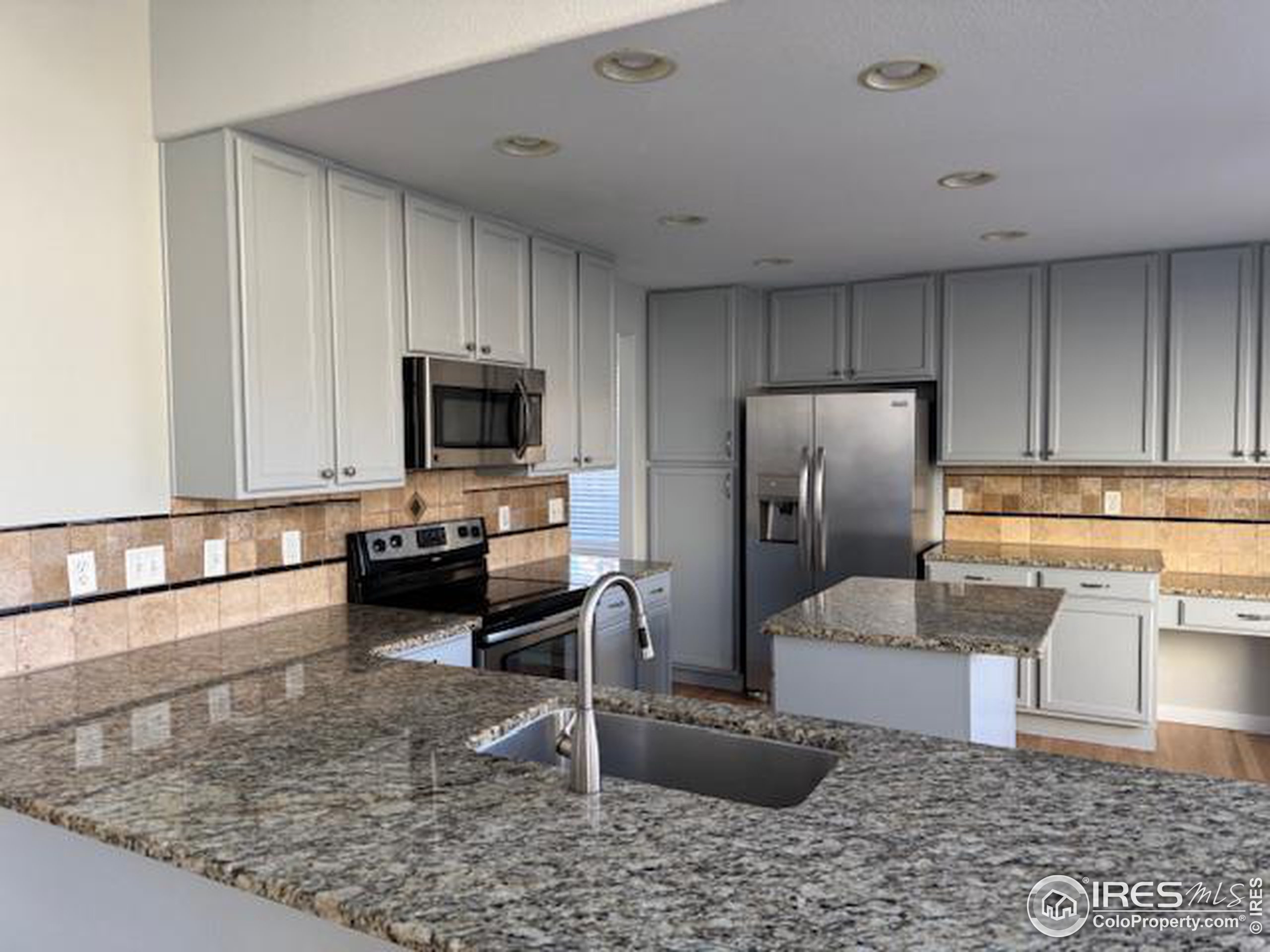 1406 Vinca Pl