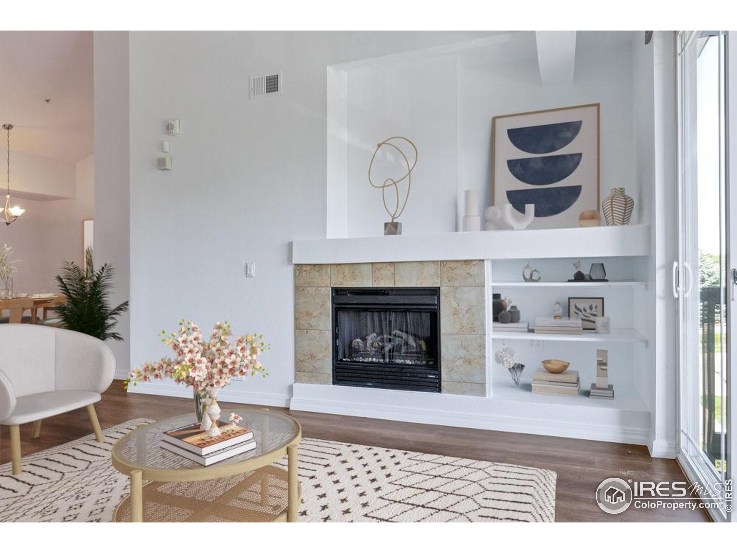 804 Summer Hawk Dr 11304
