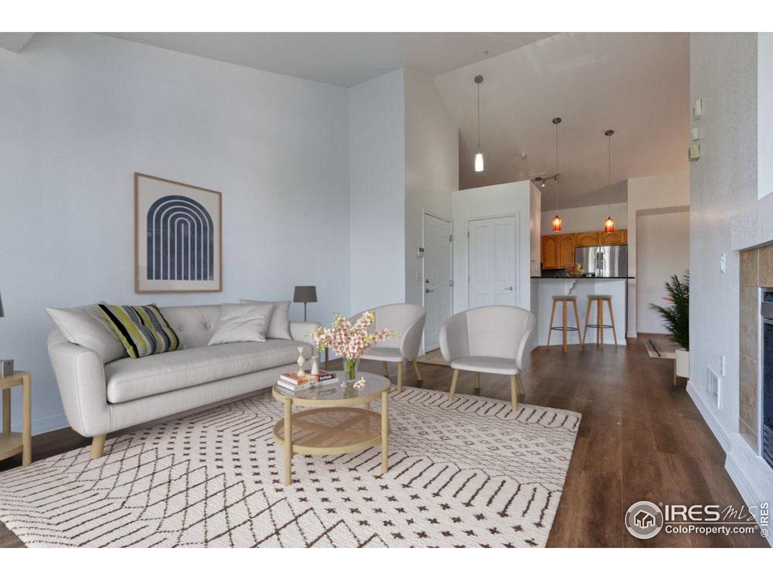 804 Summer Hawk Dr 11304