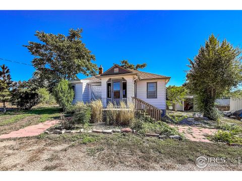 Photo of 818 Hover St, Longmont, CO 80501 (MLS # 1044635)
