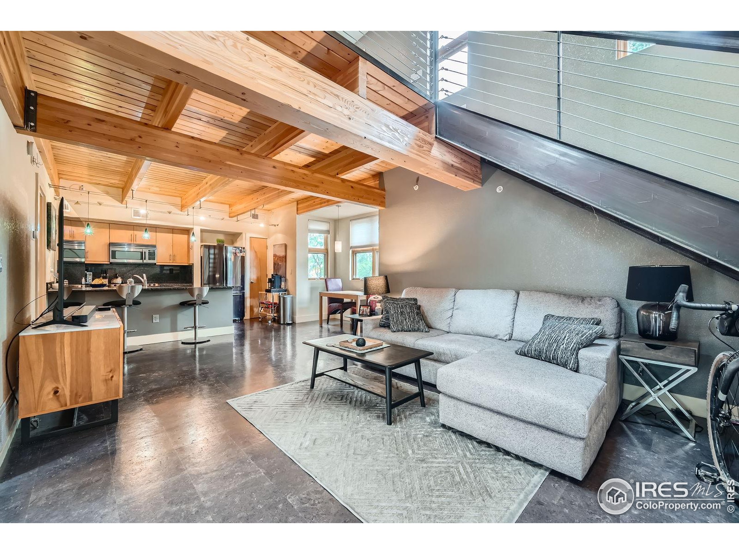 801 Confidence Dr 16
