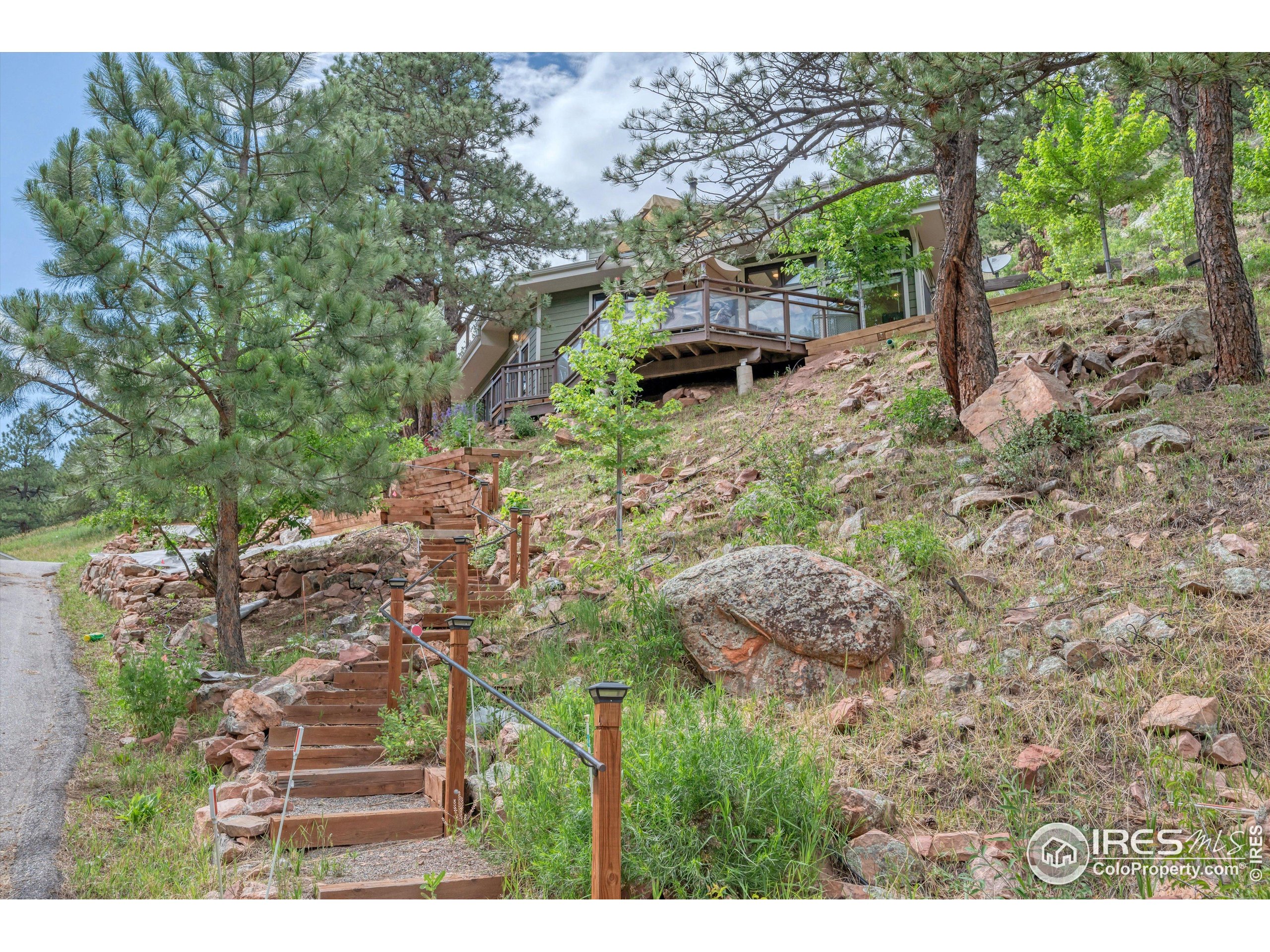 160 Valley Ln