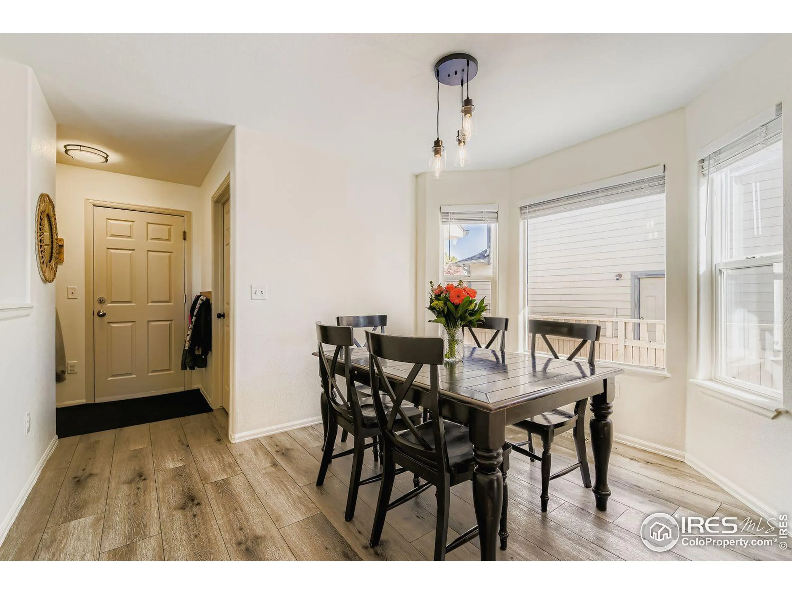 Lochbuie, Colorado 80603, United States, 6 Bedrooms Bedrooms, ,3 BathroomsBathrooms,Residential,Pending,229311