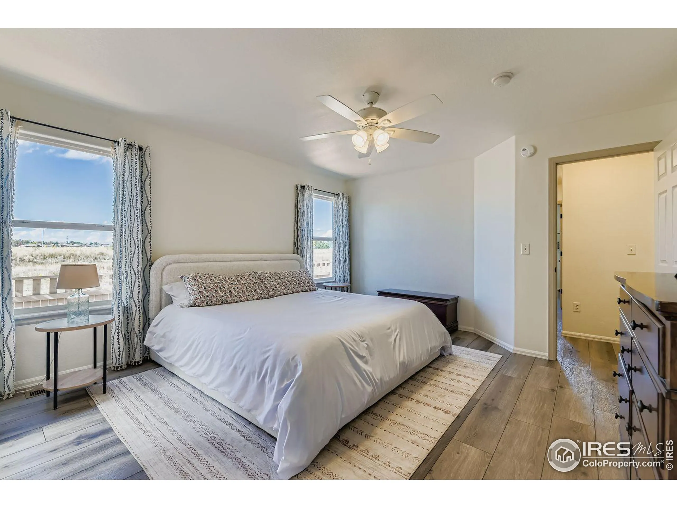 Lochbuie, Colorado 80603, United States, 6 Bedrooms Bedrooms, ,3 BathroomsBathrooms,Residential,Pending,229311