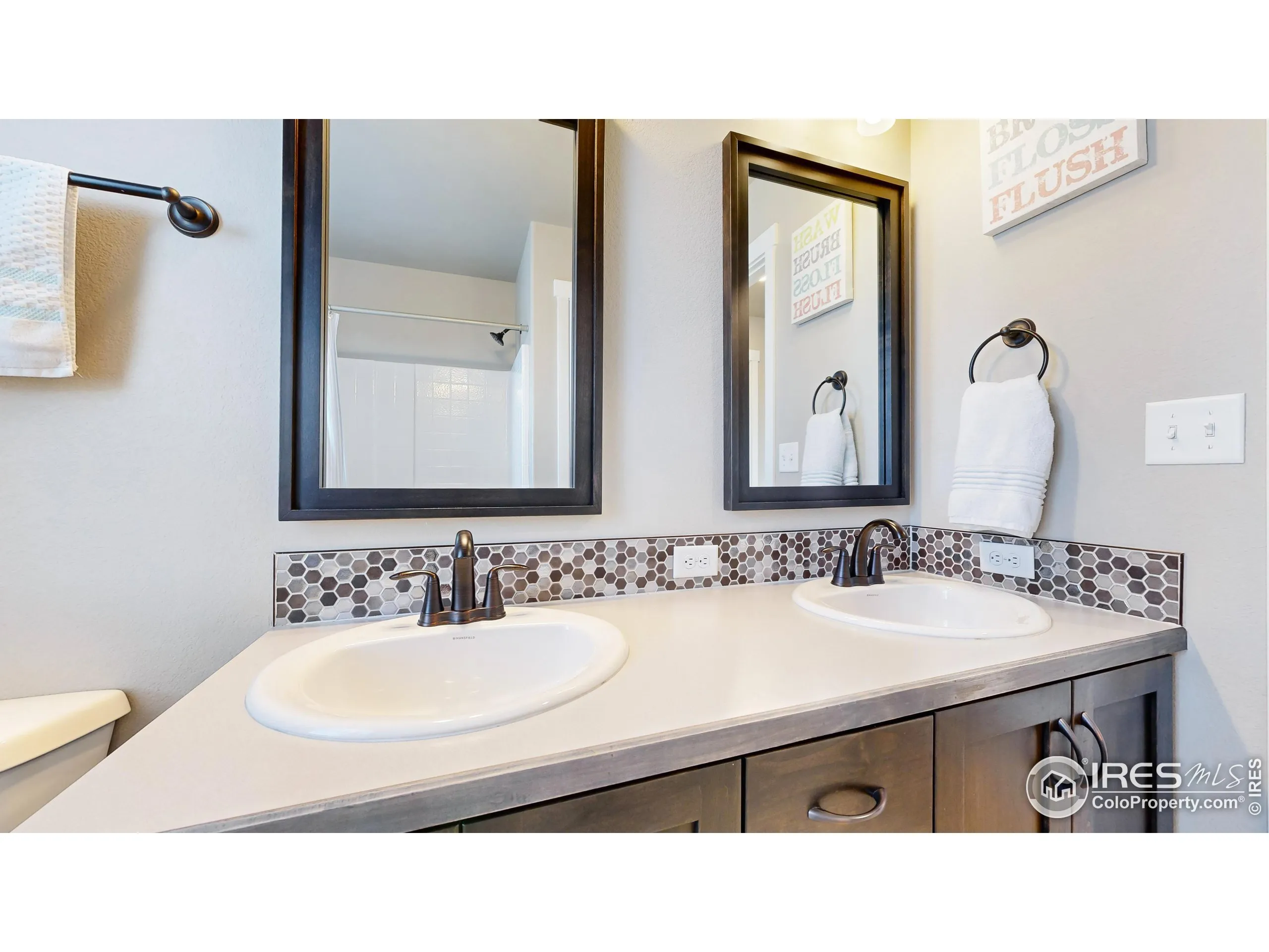 Berthoud, Colorado 80513, United States, 4 Bedrooms Bedrooms, ,3 BathroomsBathrooms,Residential,Active,9591