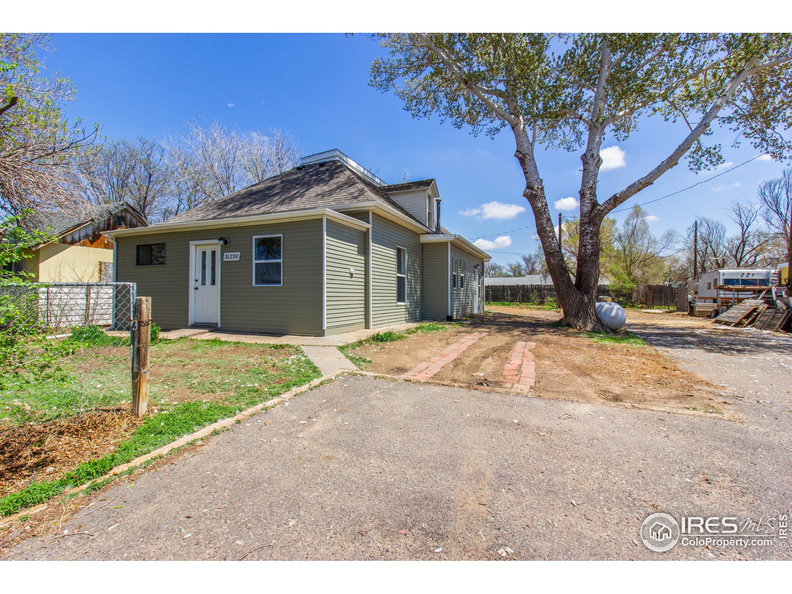 Listing image 1