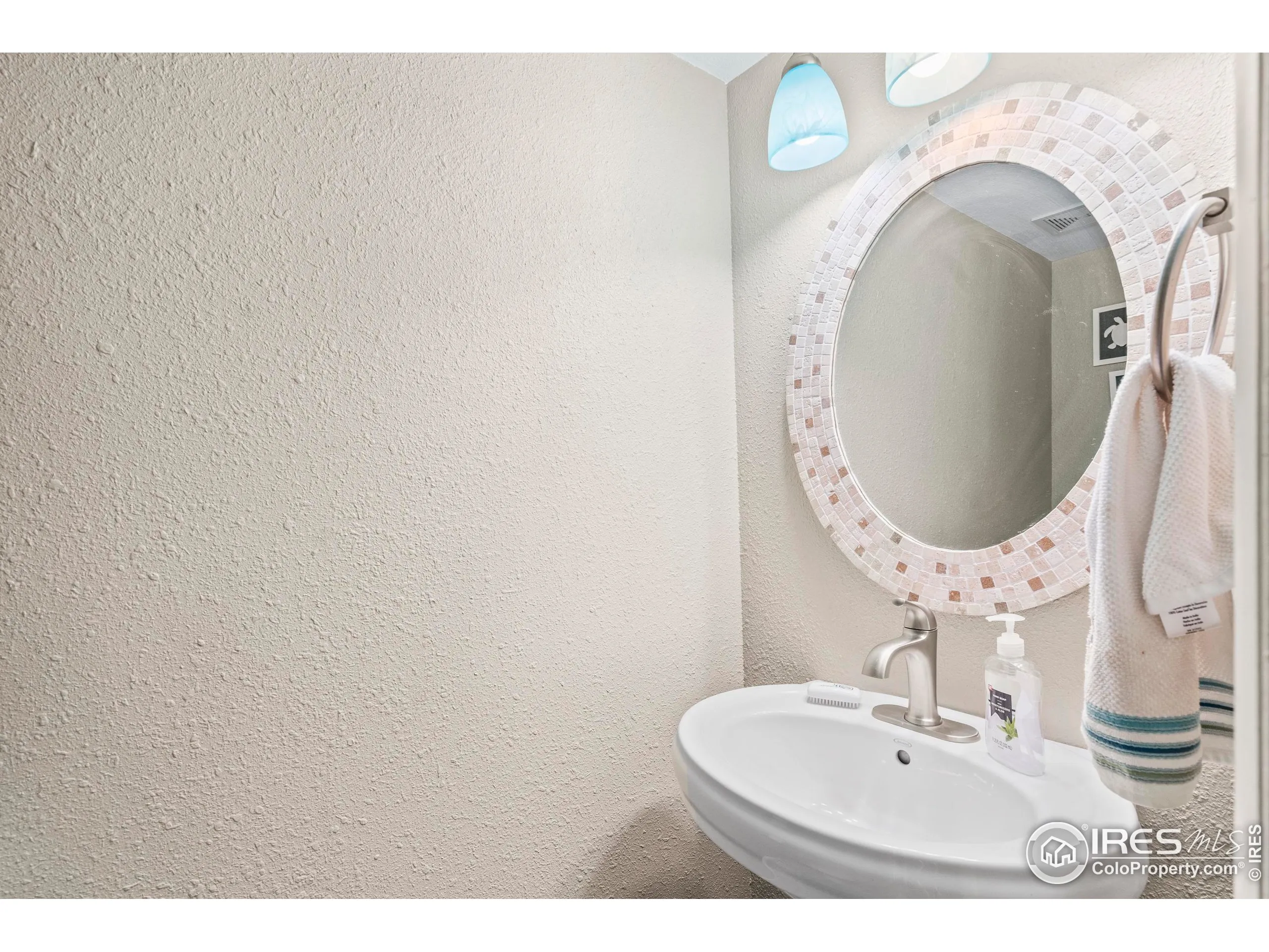 Fort Collins, Colorado 80525, United States, 3 Bedrooms Bedrooms, ,3 BathroomsBathrooms,Residential,Active,193014