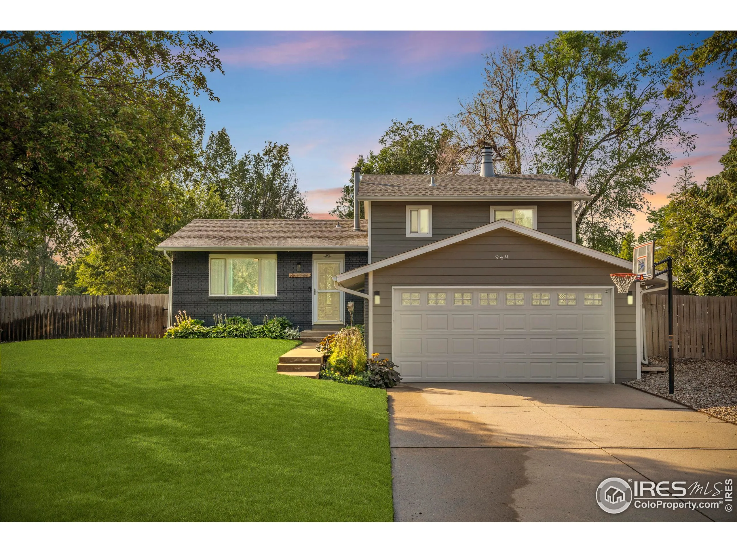 Fort Collins, Colorado 80525, United States, 3 Bedrooms Bedrooms, ,3 BathroomsBathrooms,Residential,Active,193014