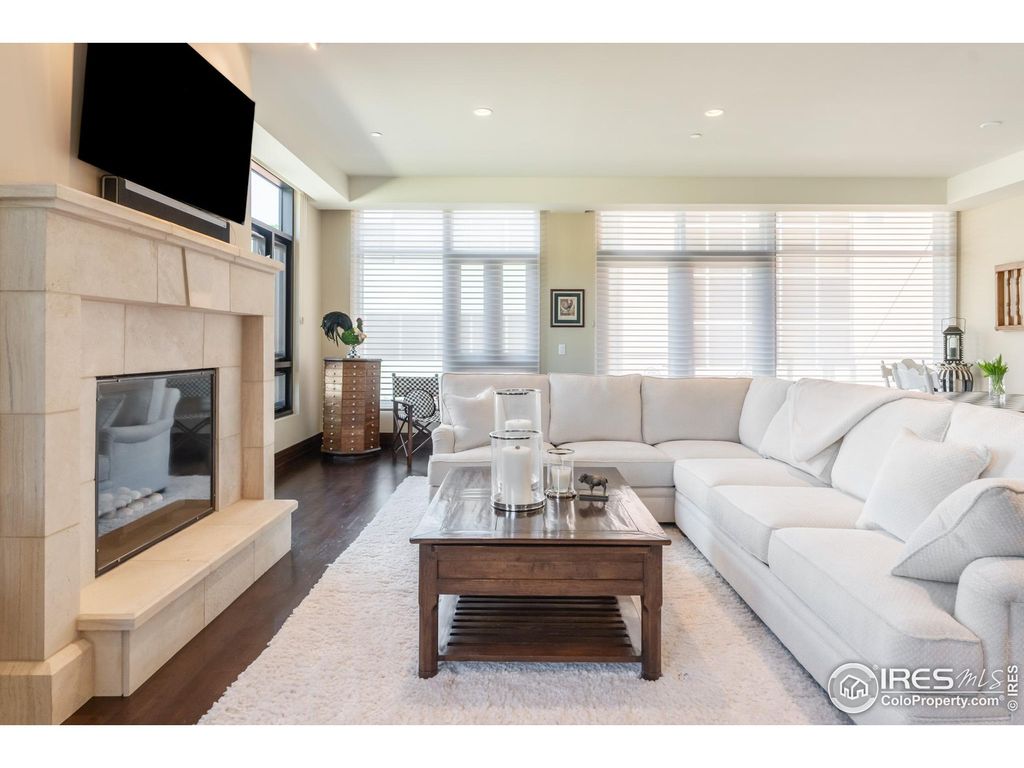 Photo of 1077 Canyon Blvd 201, Boulder, CO 80302 (MLS # 995985)