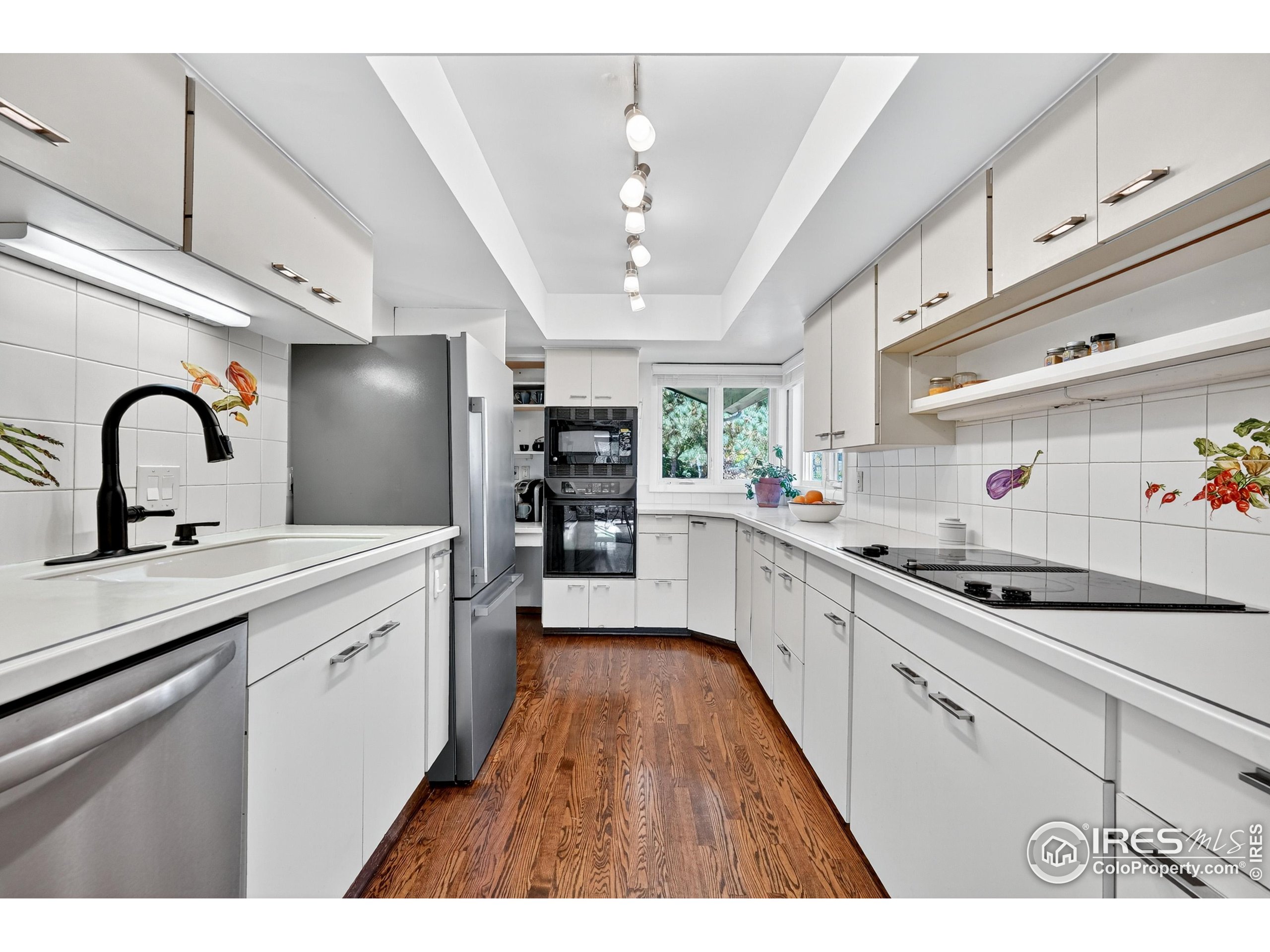 4935 Sundance Sq