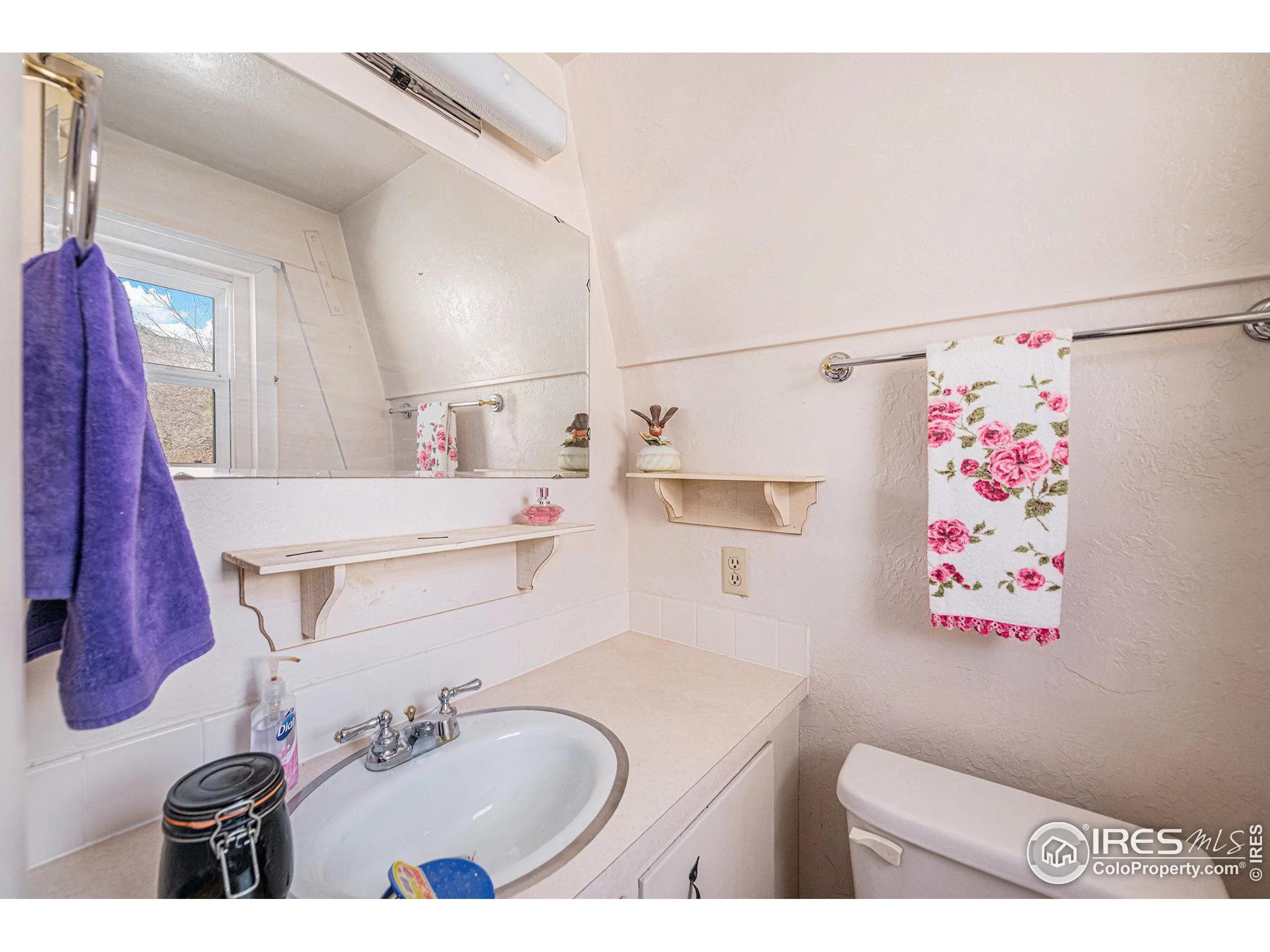 Laporte, Colorado 80535, United States, 3 Bedrooms Bedrooms, ,2 BathroomsBathrooms,Residential,Active,79294