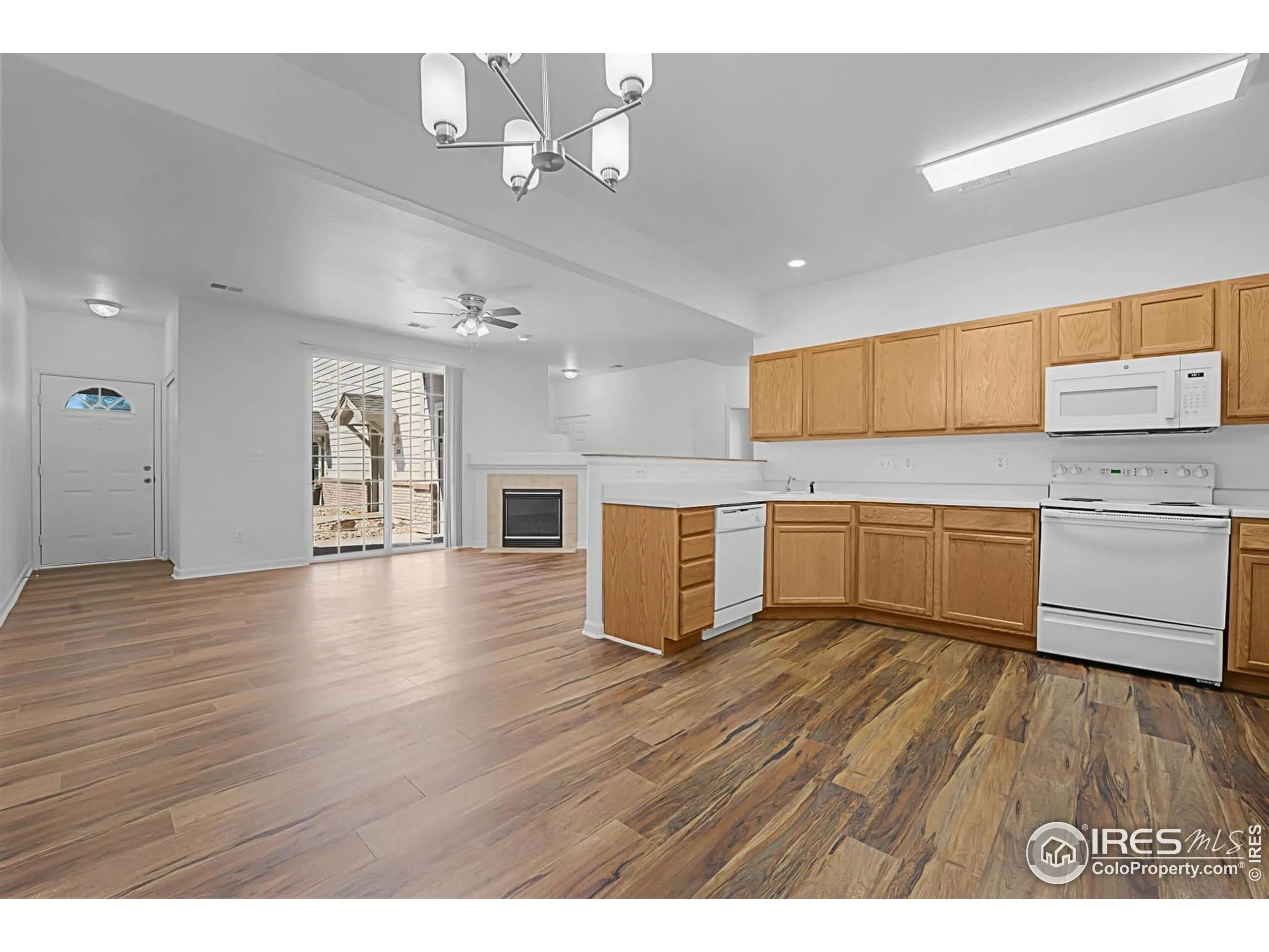 Greeley, Colorado 80634, United States, 2 Bedrooms Bedrooms, ,2 BathroomsBathrooms,Residential,Active,165305