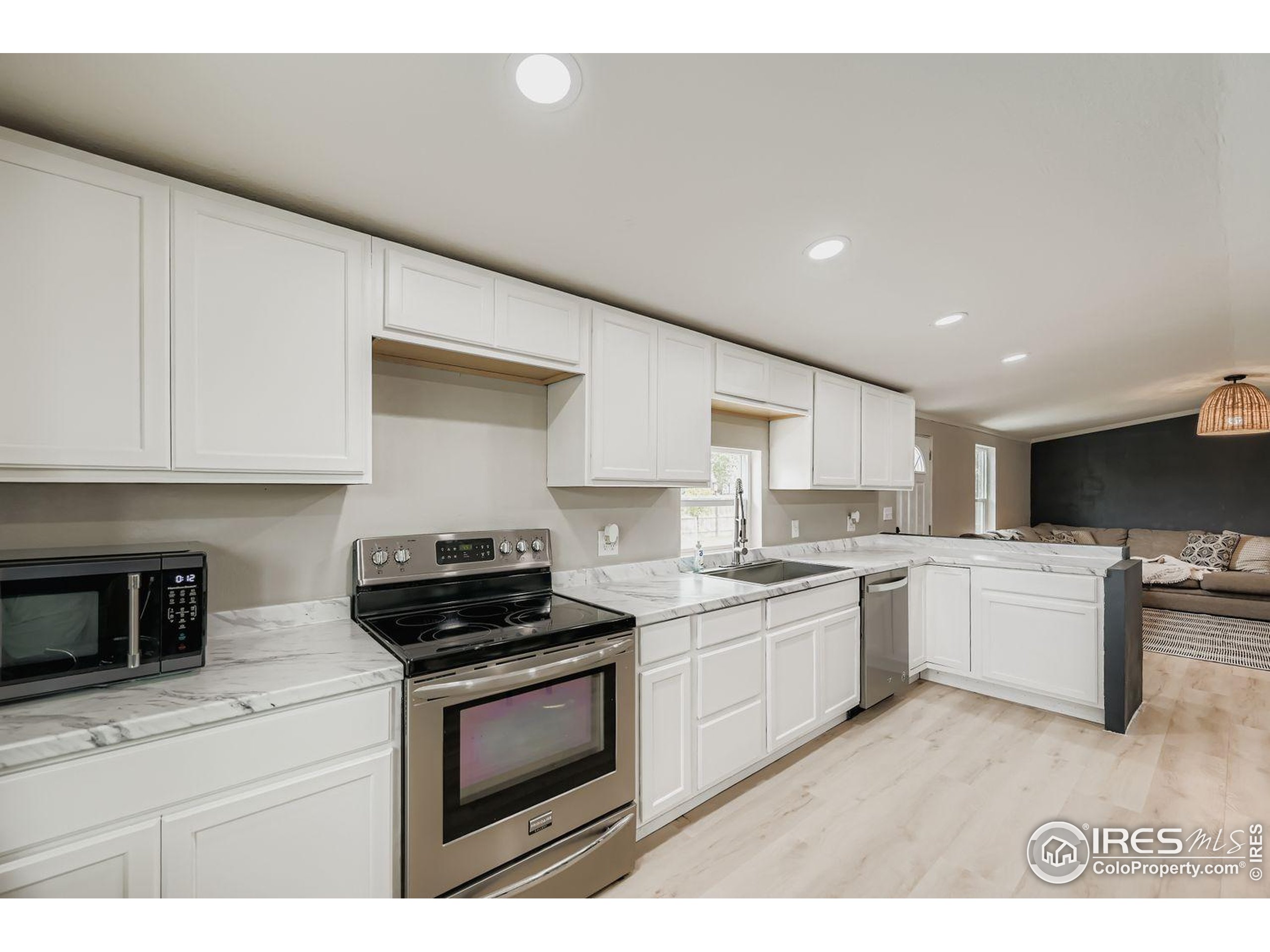 731 Grand Ave 163