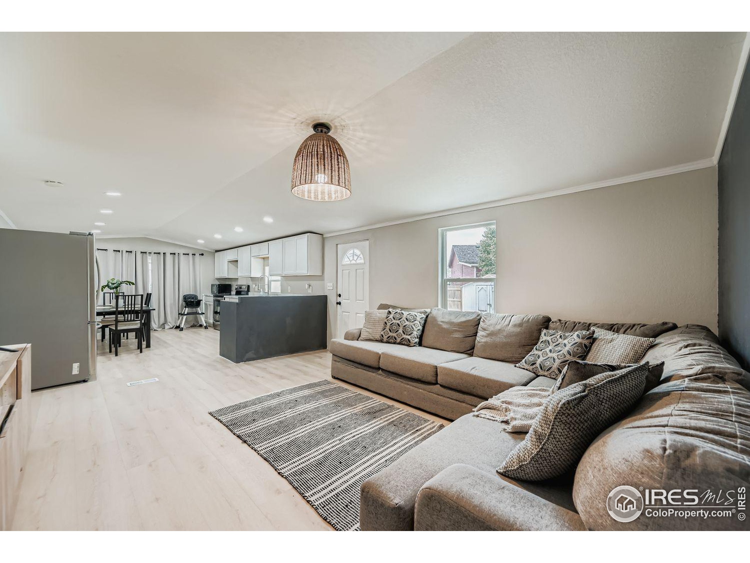 731 Grand Ave 163