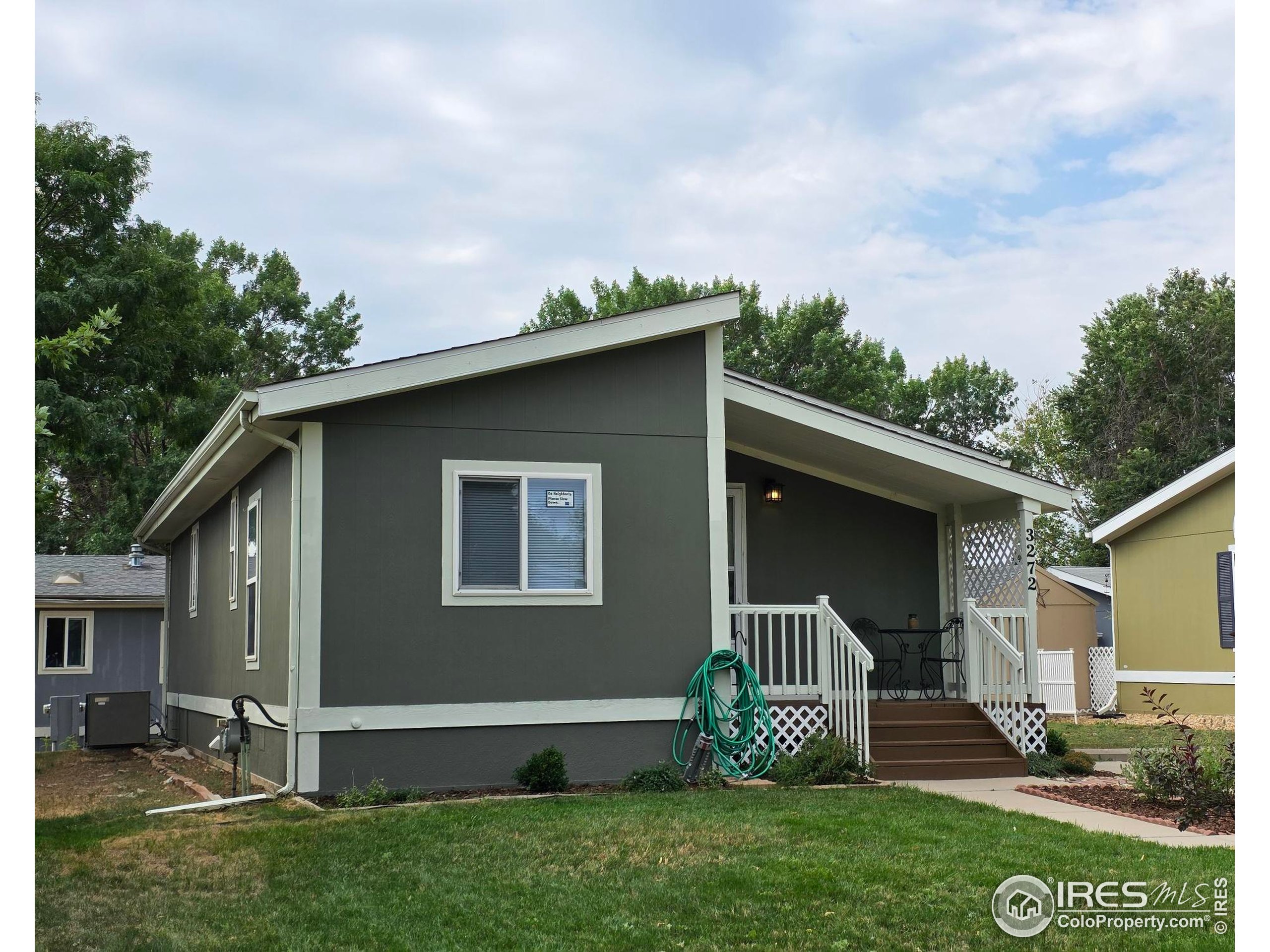 3272 N Rim 136