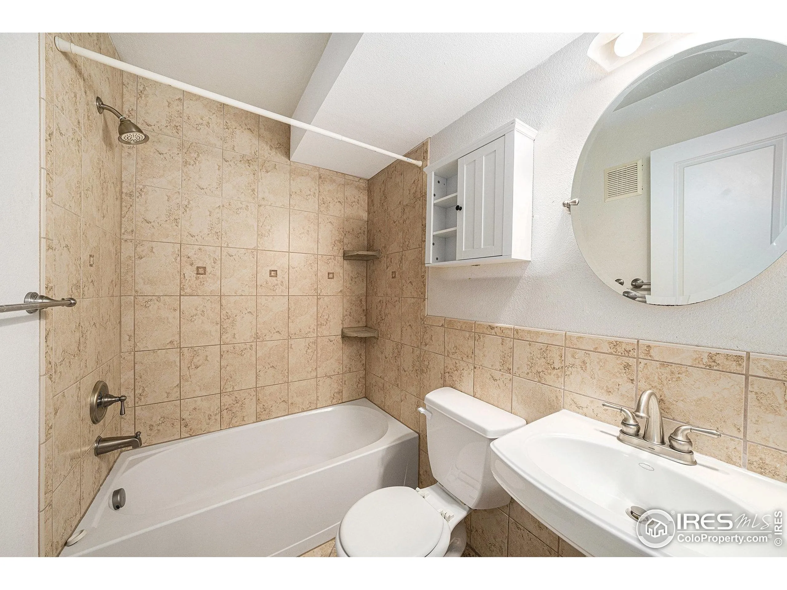 Fort Collins, Colorado 80521, United States, 1 Bedroom Bedrooms, ,1 BathroomBathrooms,Residential,Active,148356