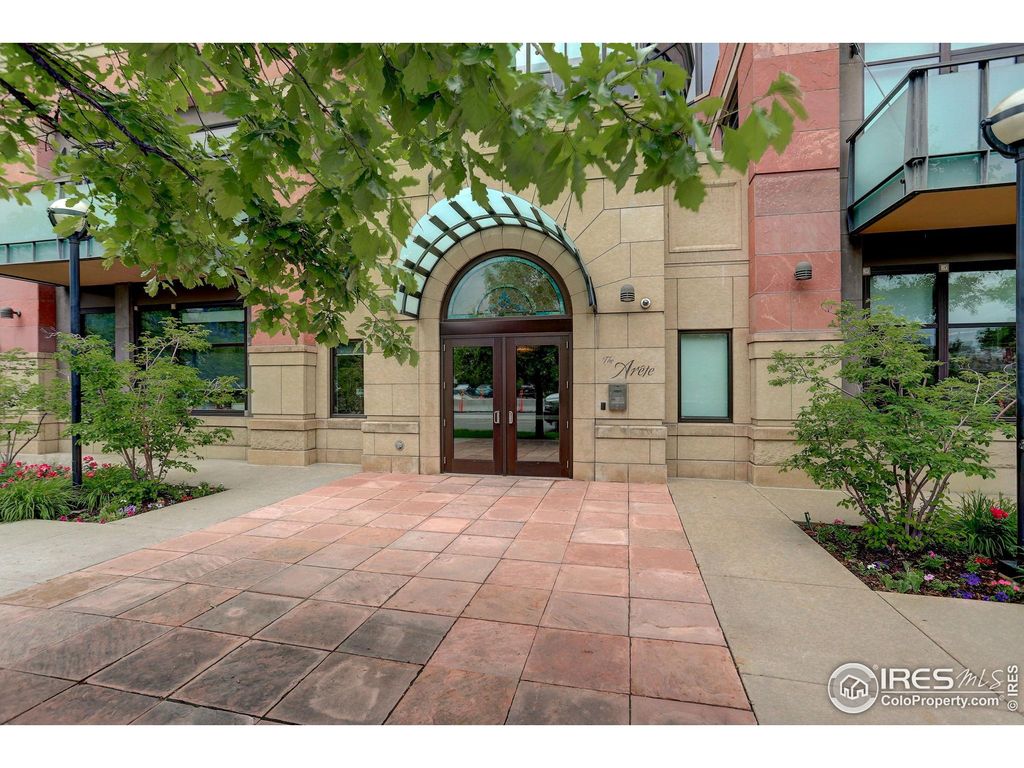 Photo of 1077 Canyon Blvd #211, Boulder, CO 80302 (MLS # 1041085)