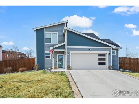 3827 Dove Ln, Evans, CO 80620 - MLS#: 1028609