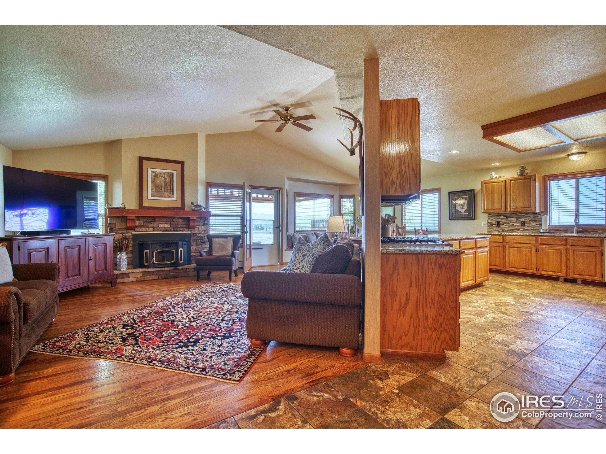 2212 S County Road 15 Rd
