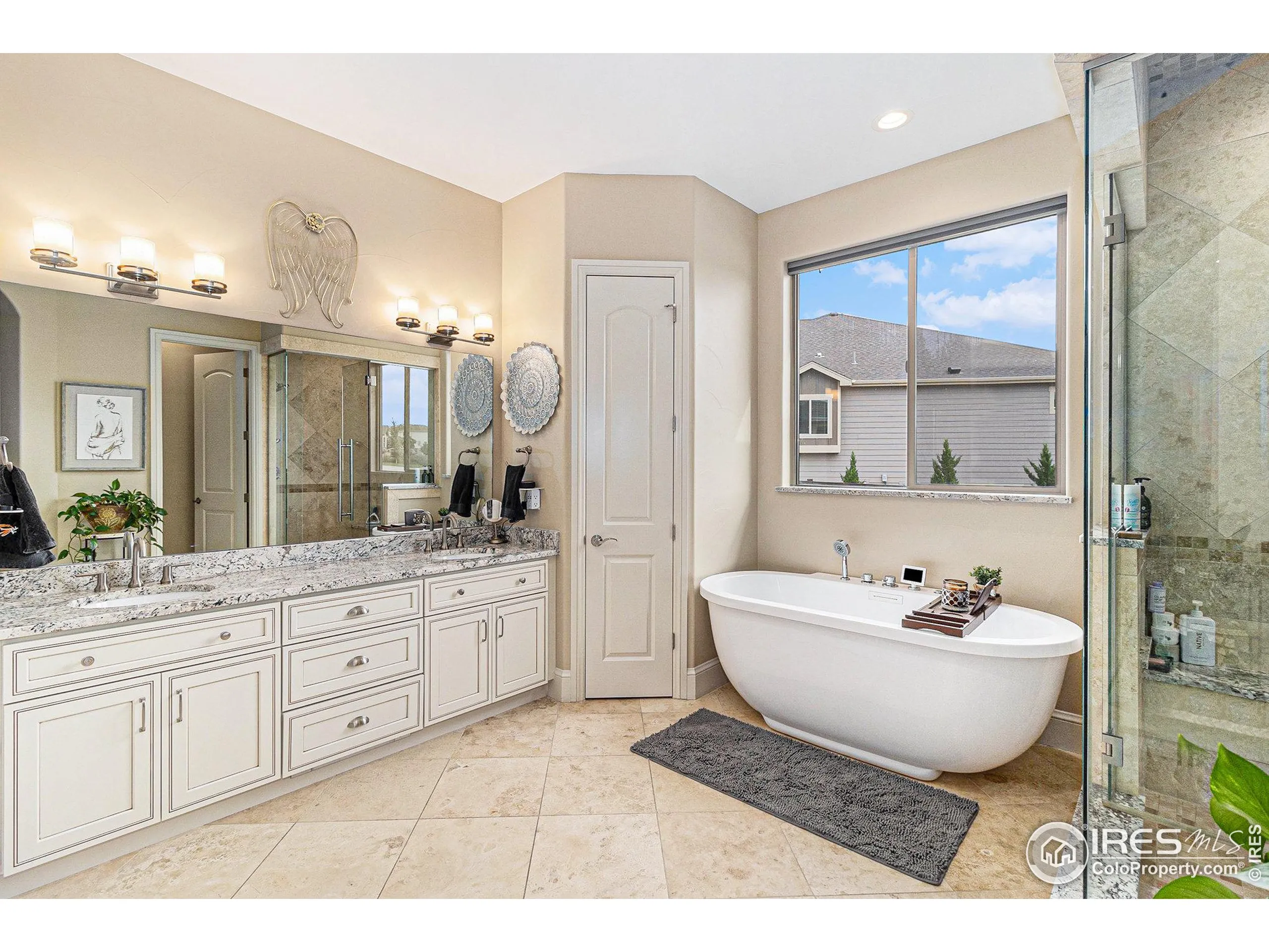 Johnstown, Colorado 80534, United States, 4 Bedrooms Bedrooms, ,5 BathroomsBathrooms,Residential,Active,76751