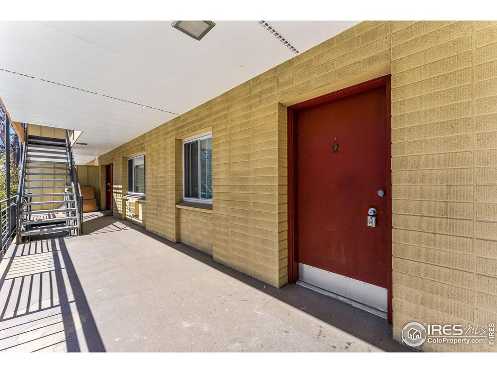 Photo of 830 20th St 203, Boulder, CO 80302 (MLS # 1037915)
