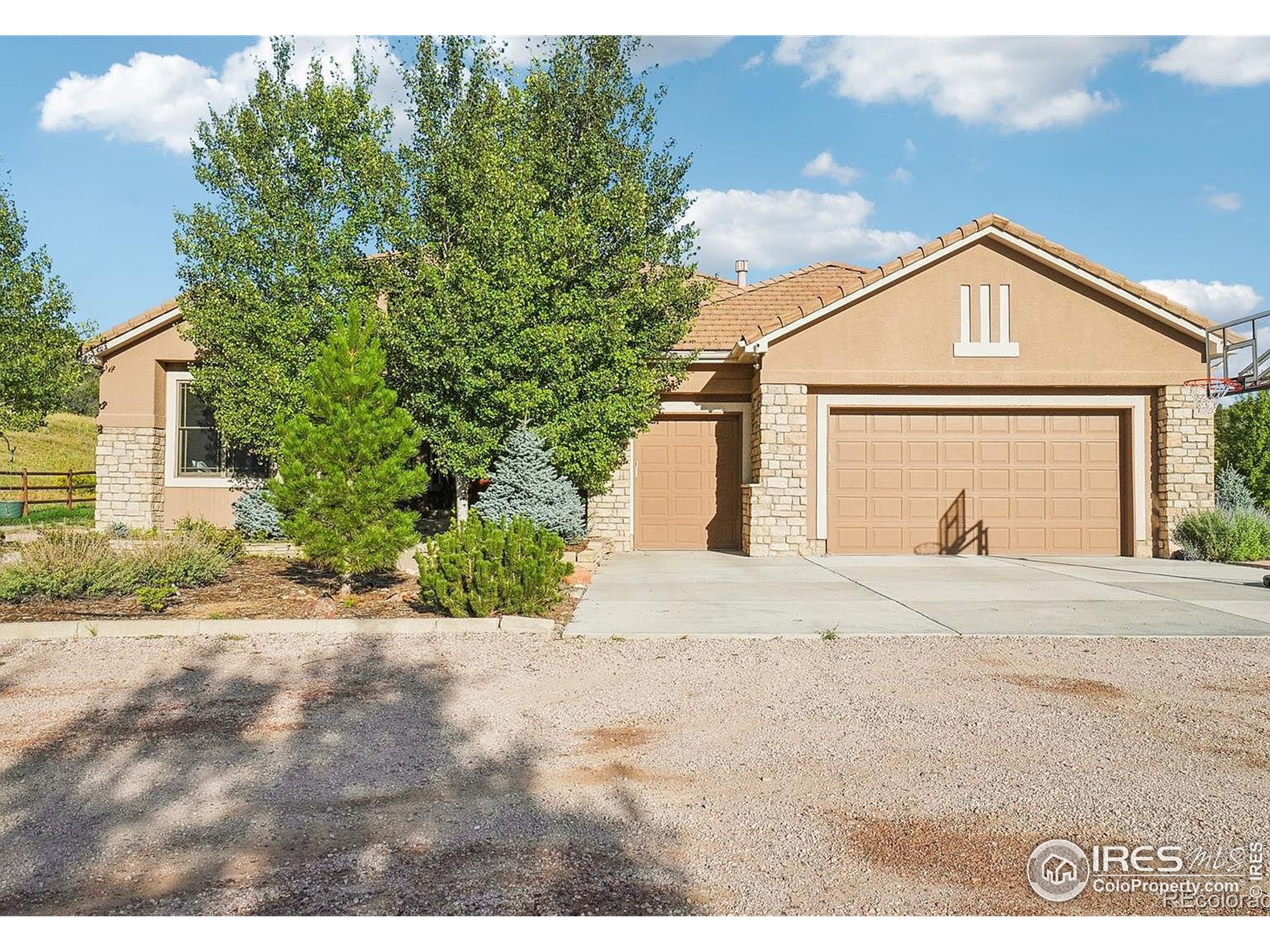 5285 E Highway 86
