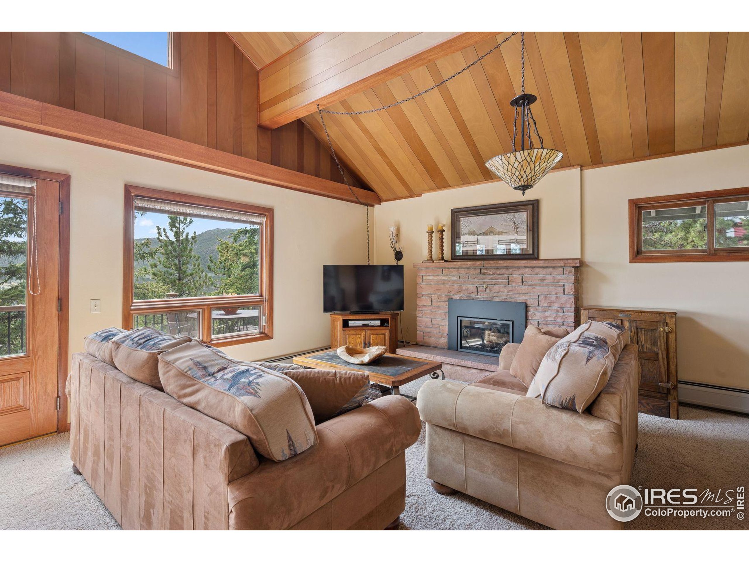 1433 Vista View Ln