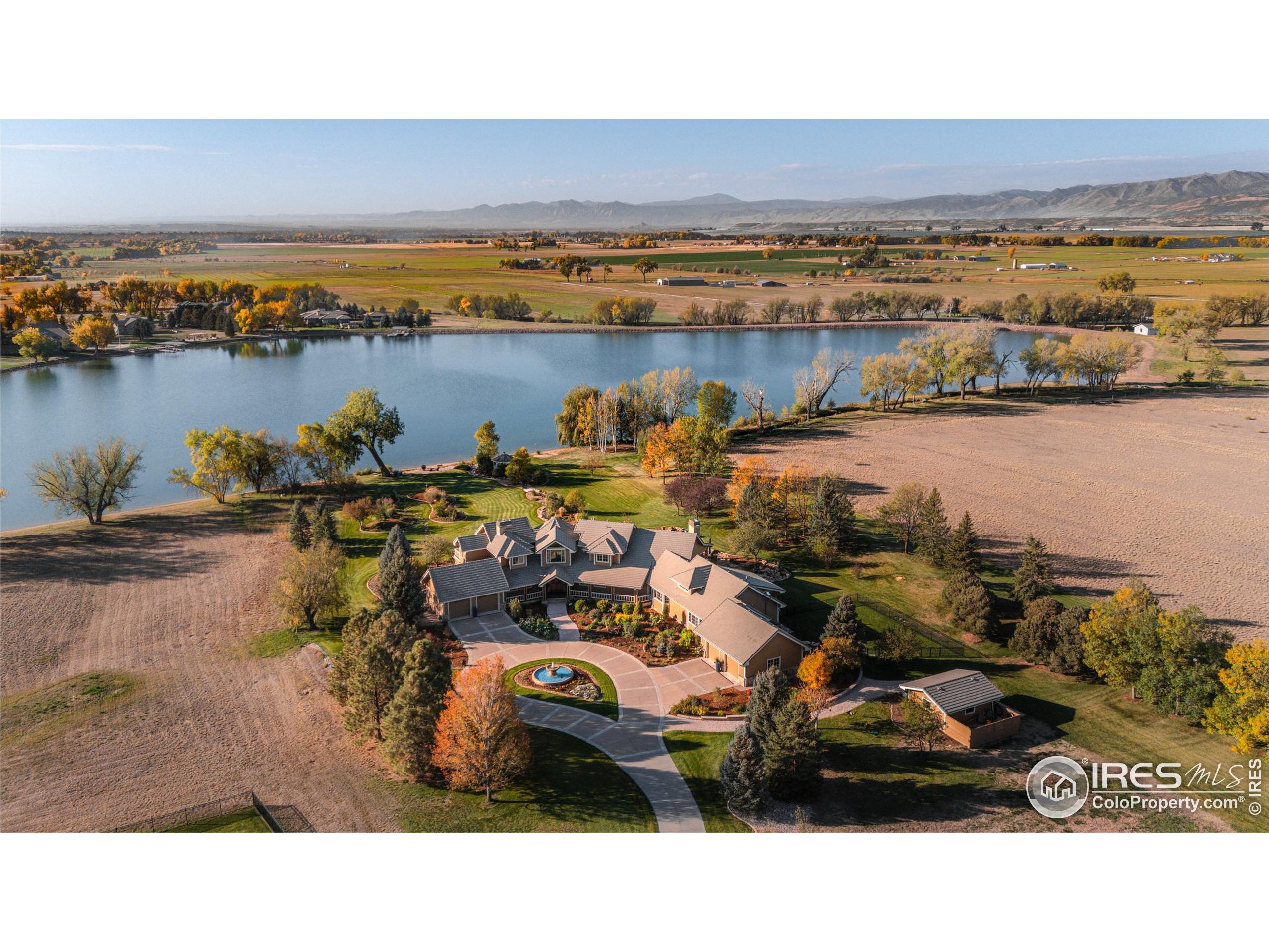 9402 Crystal Ln