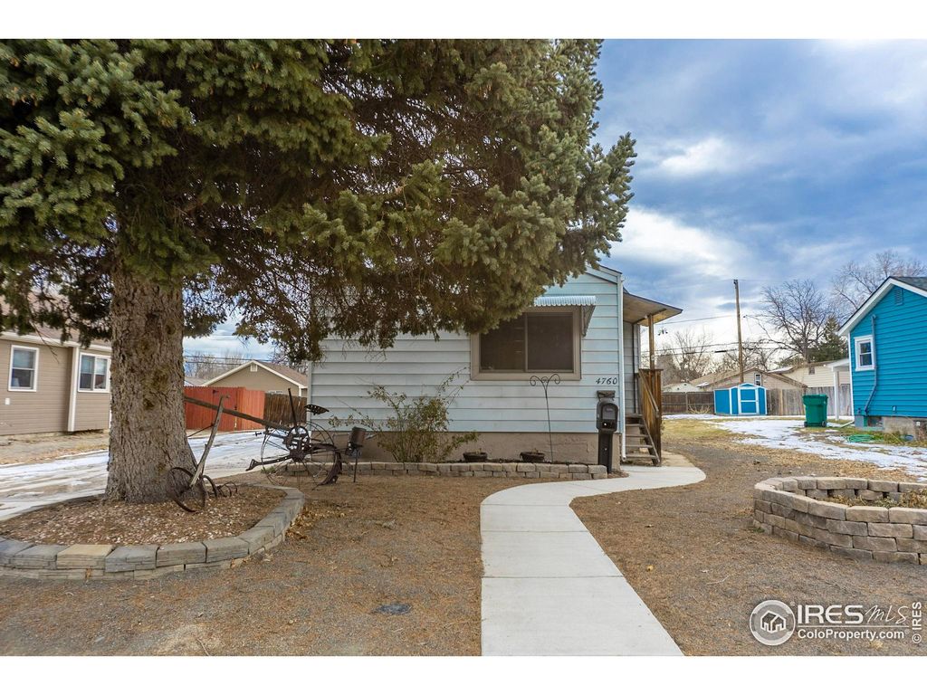Photo of 4760 S Huron St, Englewood, CO 80110 (MLS # 1048444)