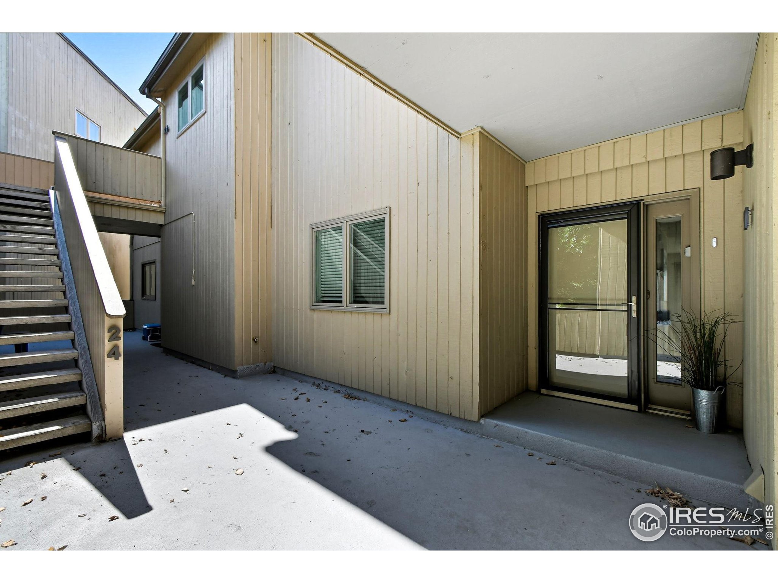 2938 Kalmia Ave 17
