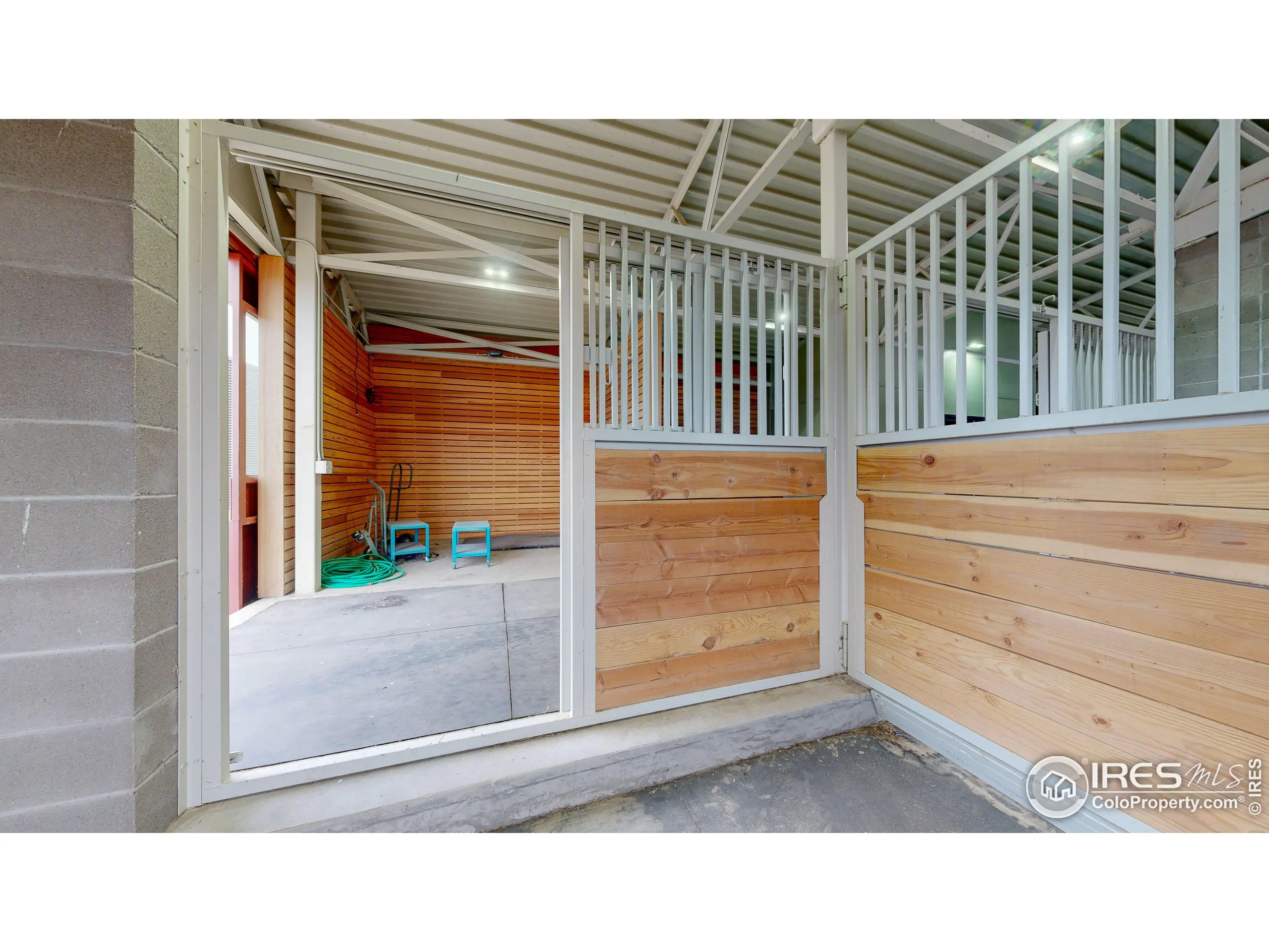 Boulder, Colorado 80302, United States, 4 Bedrooms Bedrooms, ,4 BathroomsBathrooms,Residential,Active,127420