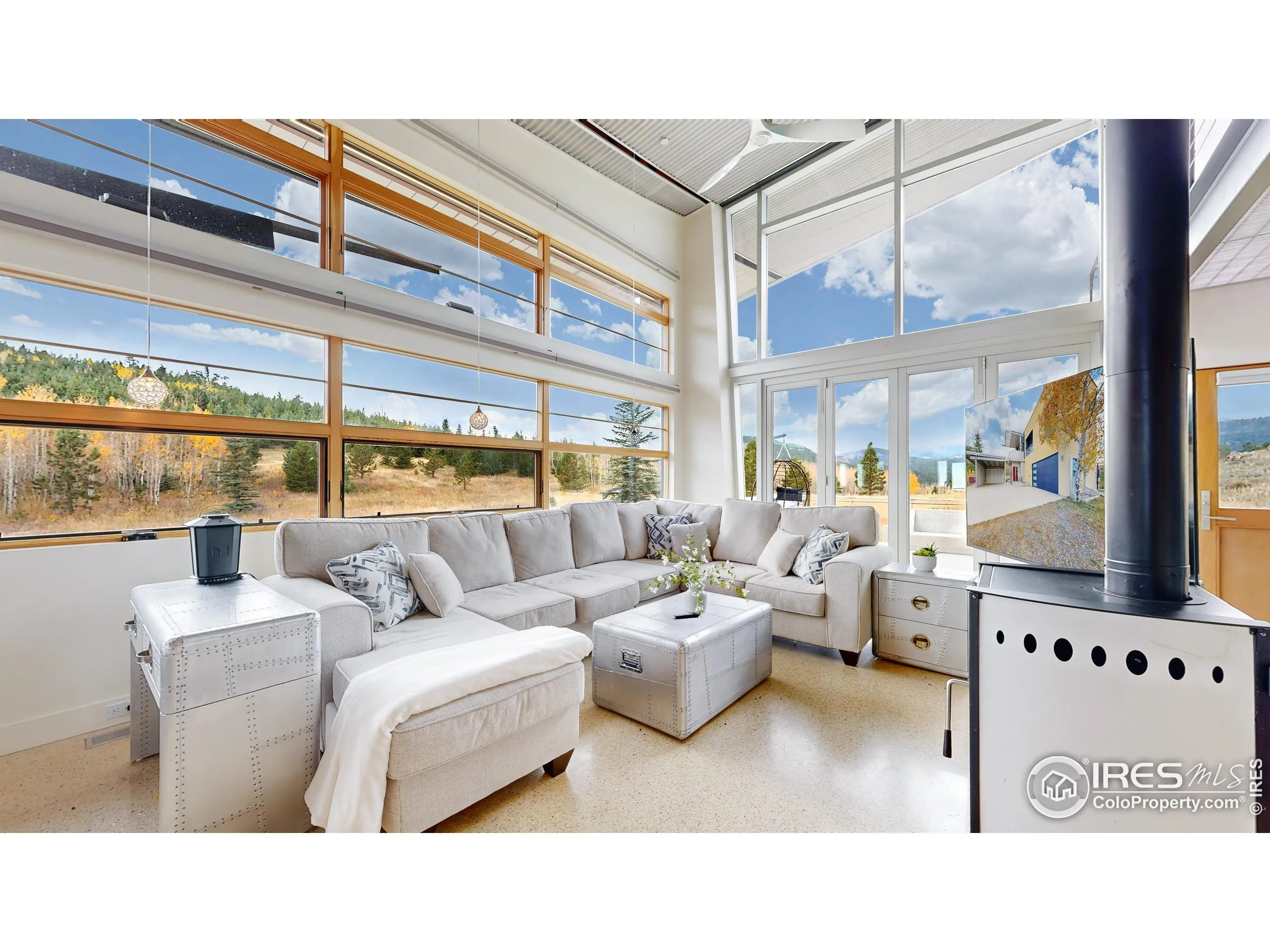 Boulder, Colorado 80302, United States, 4 Bedrooms Bedrooms, ,4 BathroomsBathrooms,Residential,Active,127420