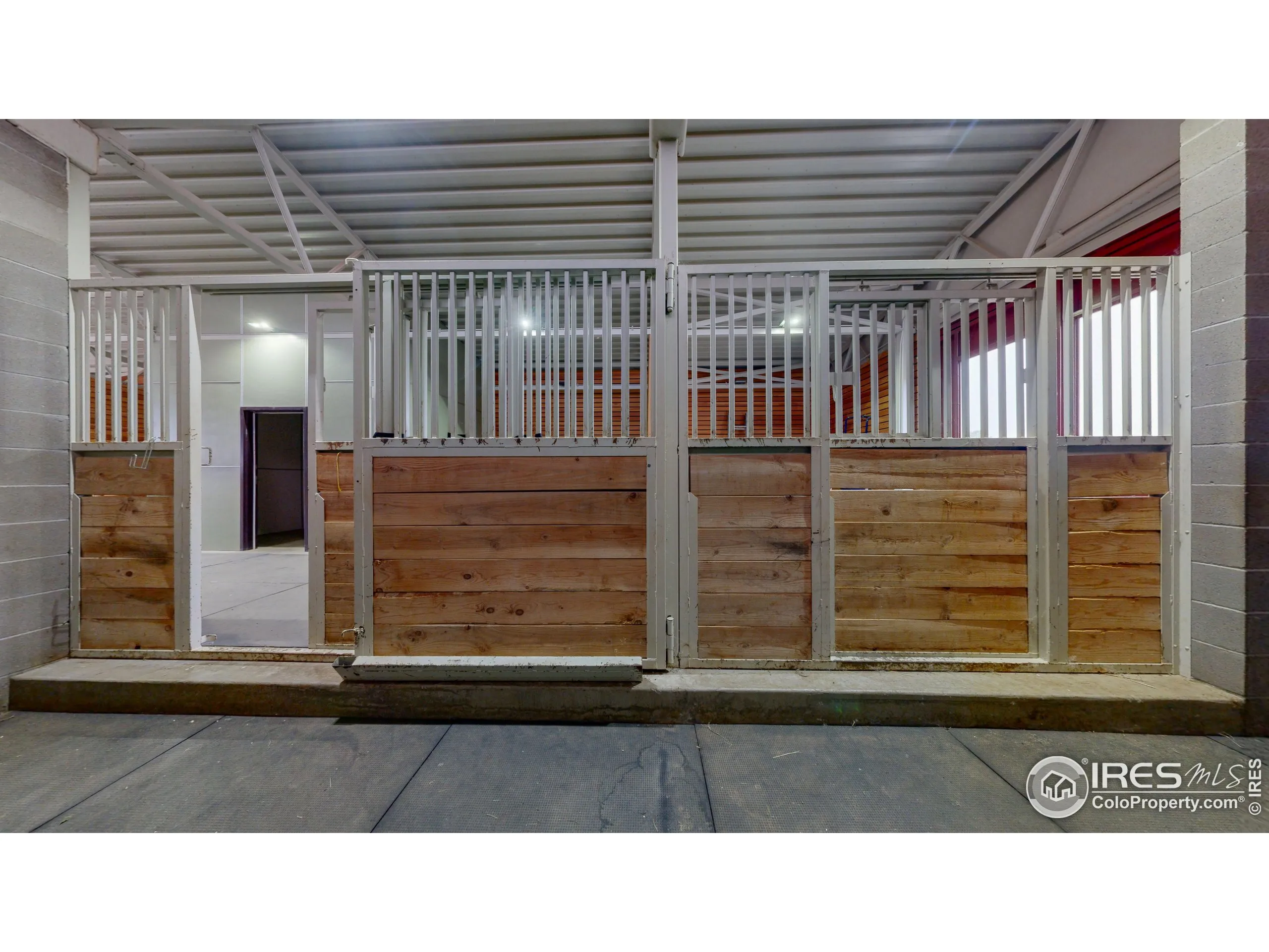 Boulder, Colorado 80302, United States, 4 Bedrooms Bedrooms, ,4 BathroomsBathrooms,Residential,Active,127420