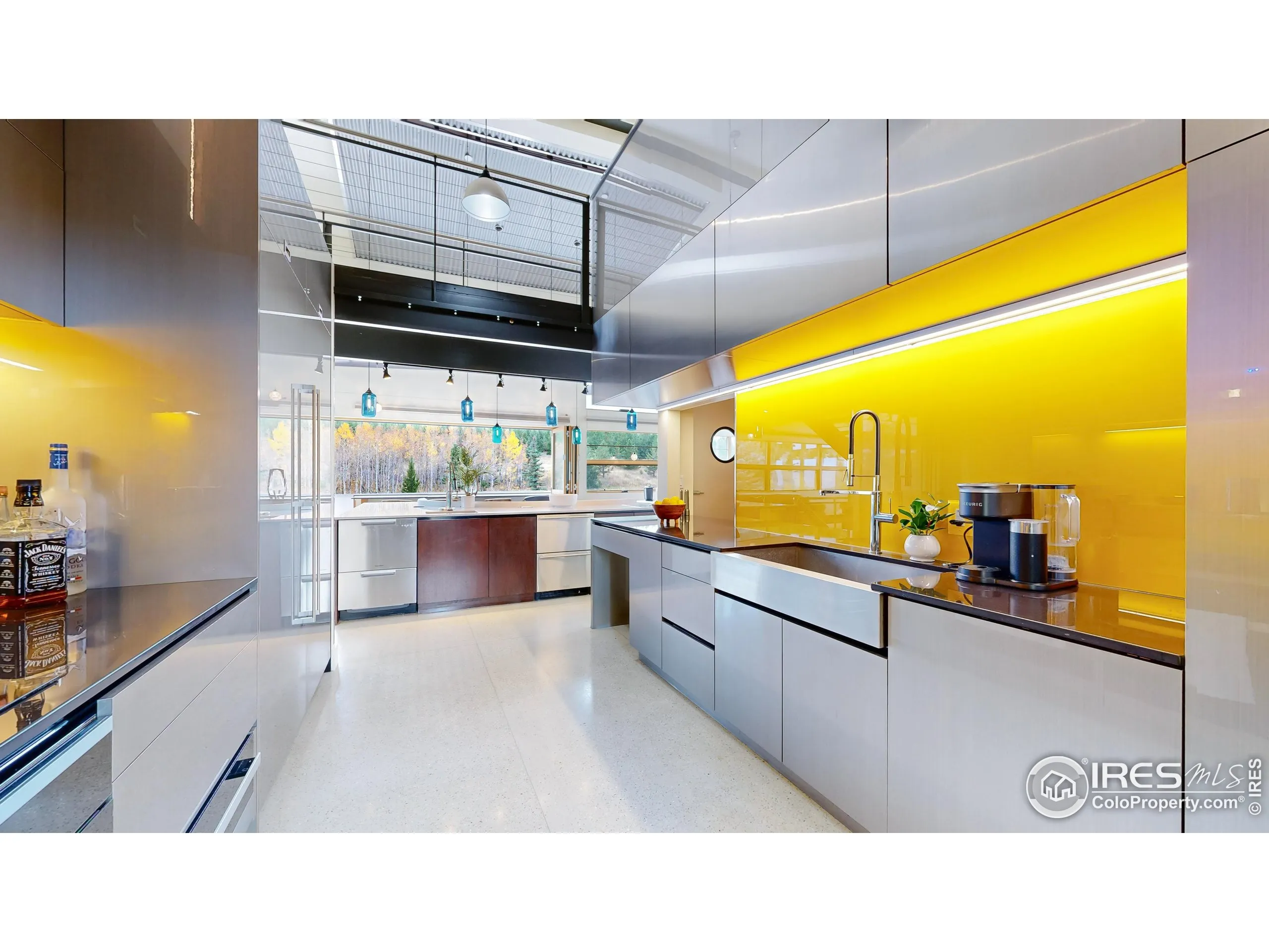 Boulder, Colorado 80302, United States, 4 Bedrooms Bedrooms, ,4 BathroomsBathrooms,Residential,Active,127420