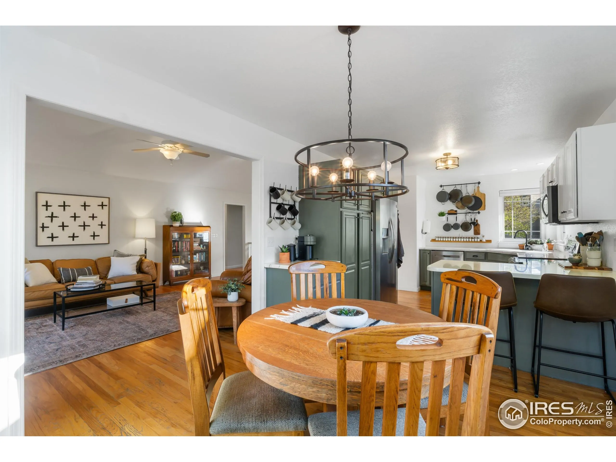 Windsor, Colorado 80550, United States, 5 Bedrooms Bedrooms, ,3 BathroomsBathrooms,Residential,Active,123146