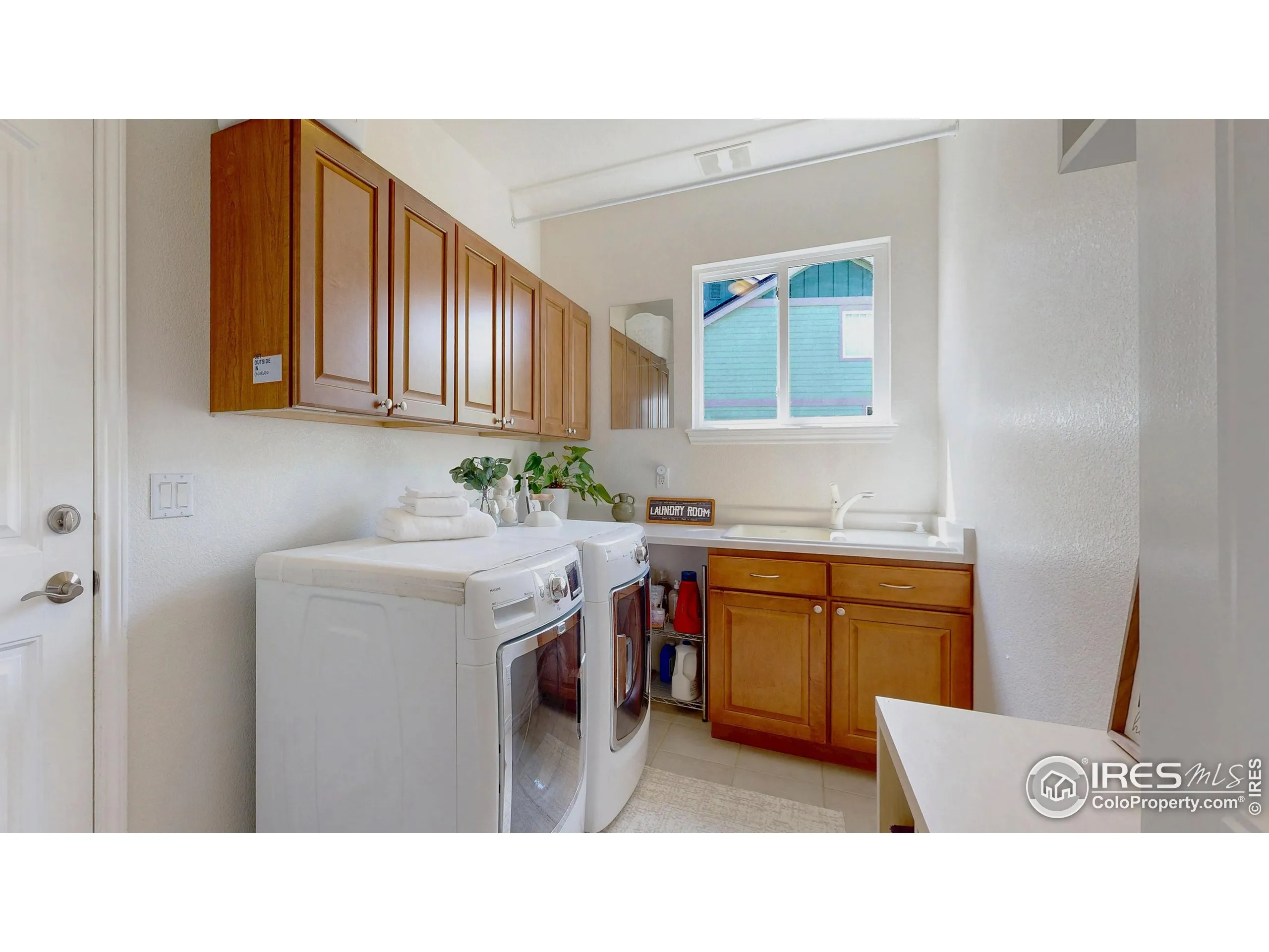 Erie, Colorado 80516, United States, 6 Bedrooms Bedrooms, ,5 BathroomsBathrooms,Residential,Active,197284