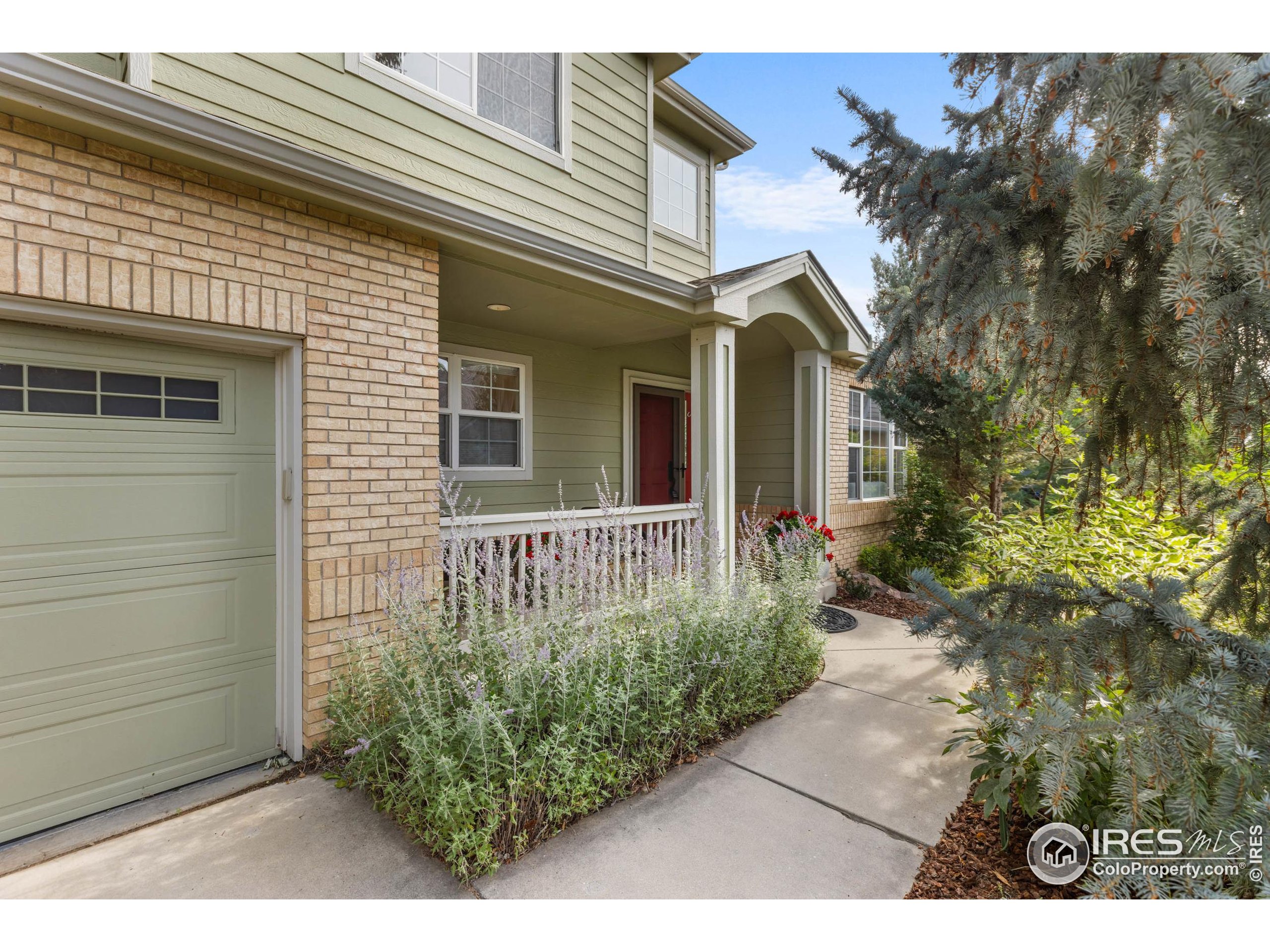 4098 Old Westbury Ct
