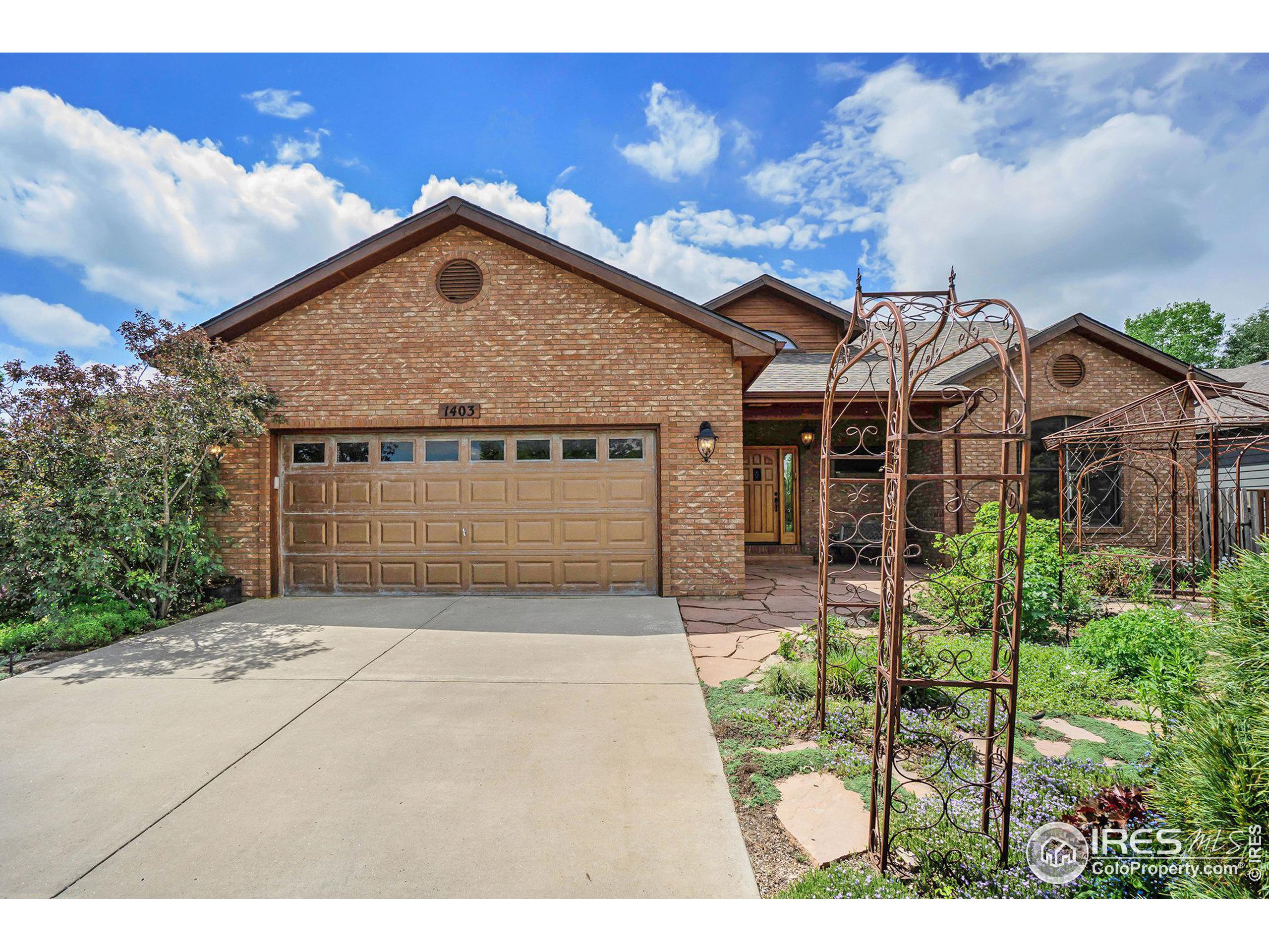 Photo 4 of 29 of 1403 Nunn Creek Ct house