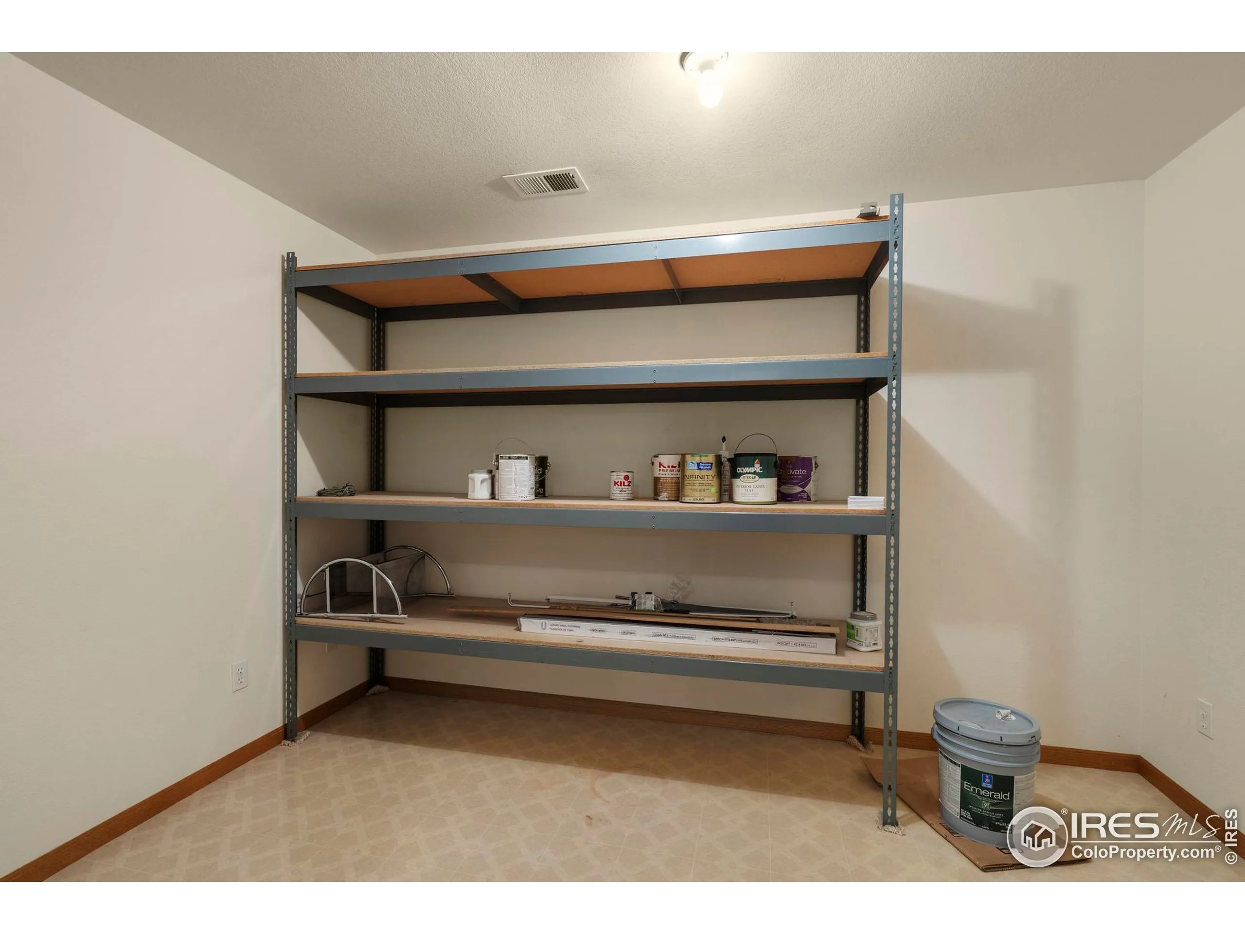 Greeley, Colorado 80634, United States, 3 Bedrooms Bedrooms, ,3 BathroomsBathrooms,Residential,Active,225820