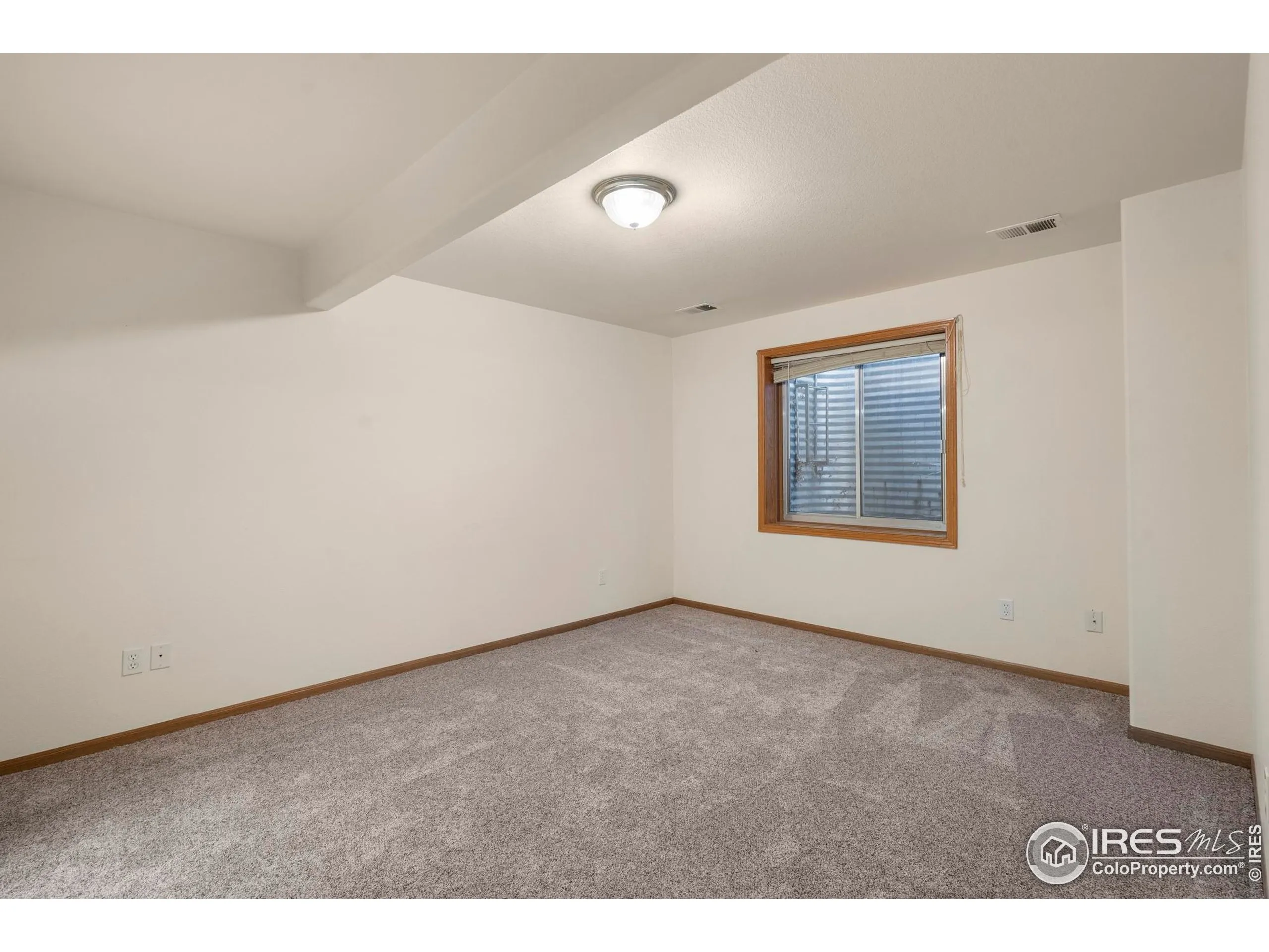 Greeley, Colorado 80634, United States, 3 Bedrooms Bedrooms, ,3 BathroomsBathrooms,Residential,Active,225820